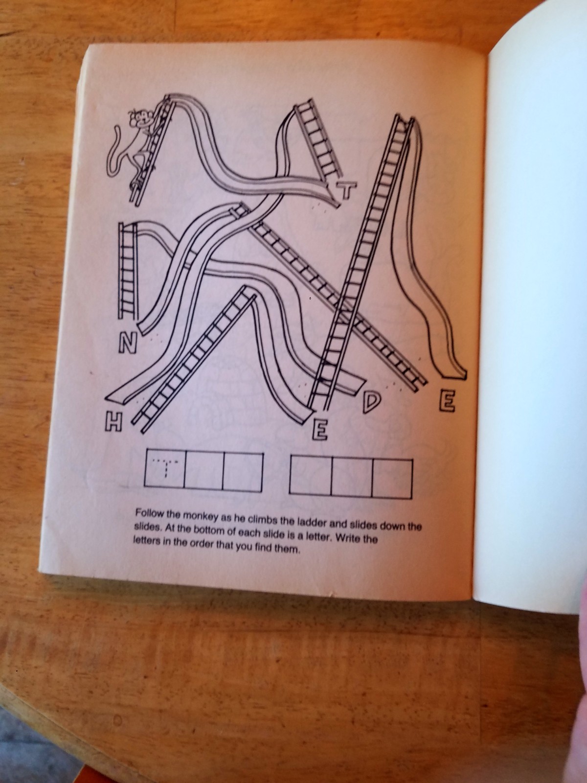 RAND McNALLY BEST TRAVEL ACTIVITY BOOK EVER 320 PAGES