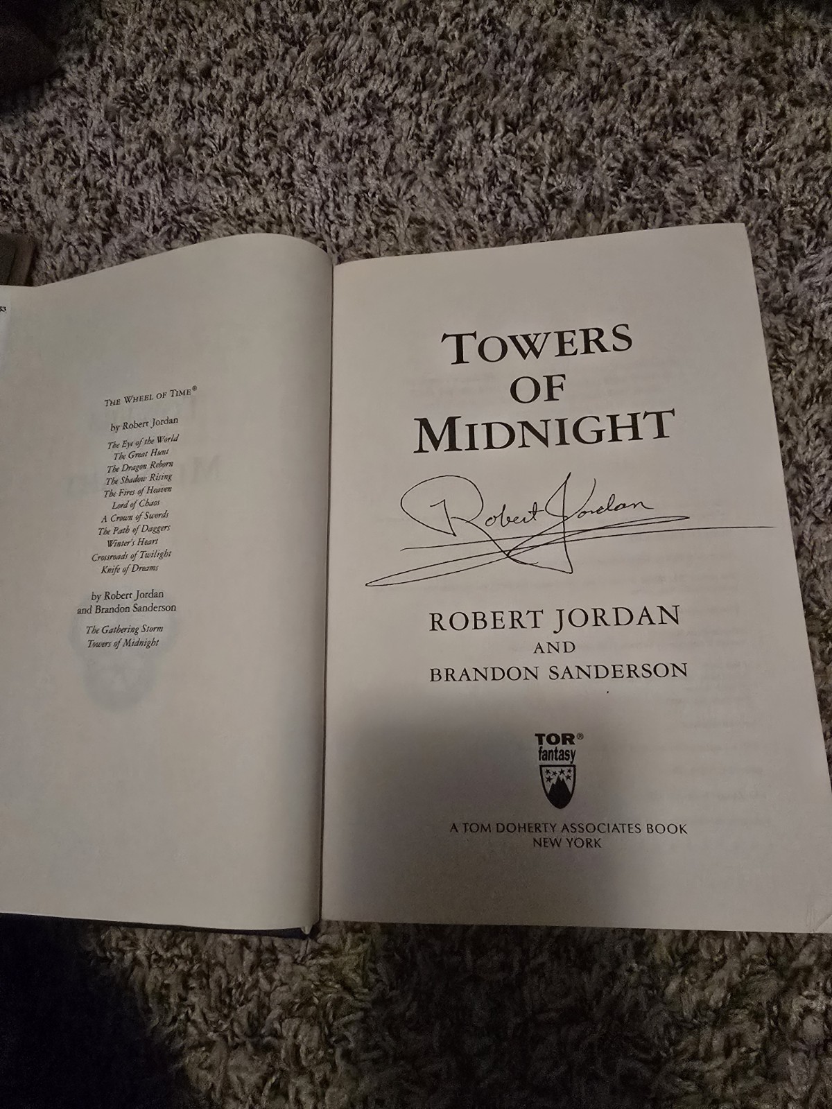 Towers of Midnight Book 13 Hard True 1st Edition with signature Robert Jordan