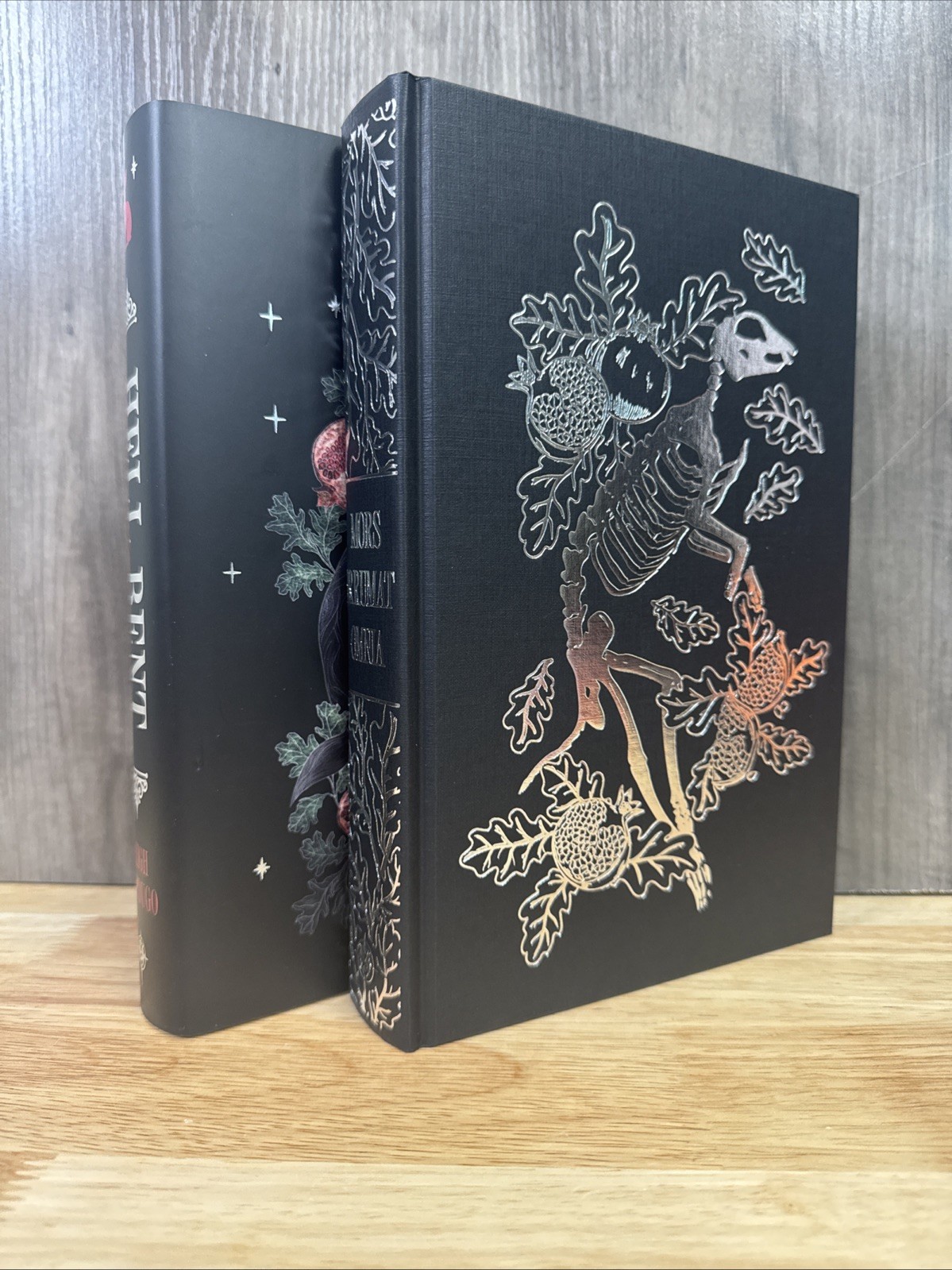 Illumicrate – Ninth House & Hell Bent – Leigh Bardugo – Exclusive Sprayed Edges