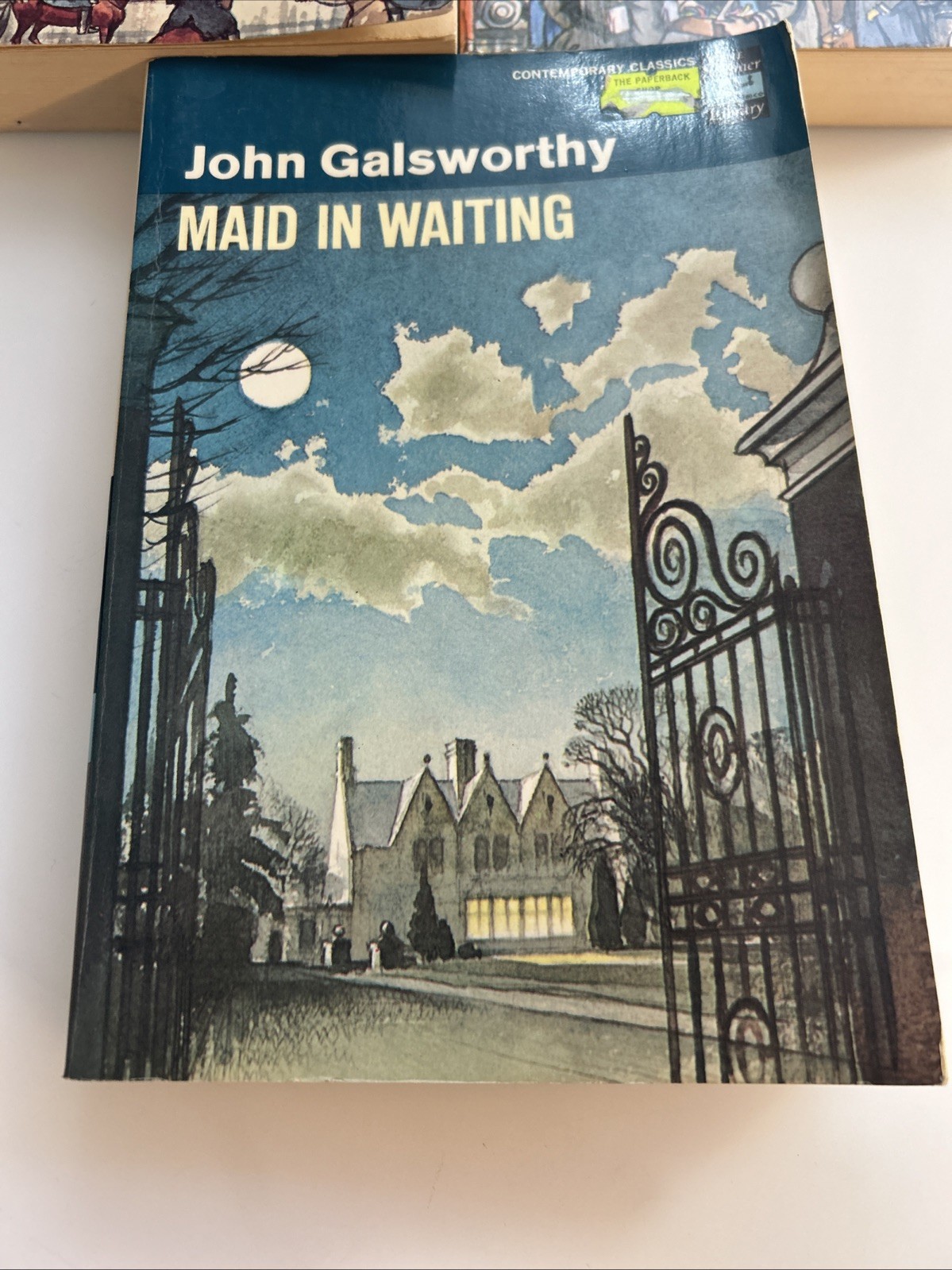 3 VTG SC 📚 John Galsworthy MAID IN WAITING~SWAN SONG 2928