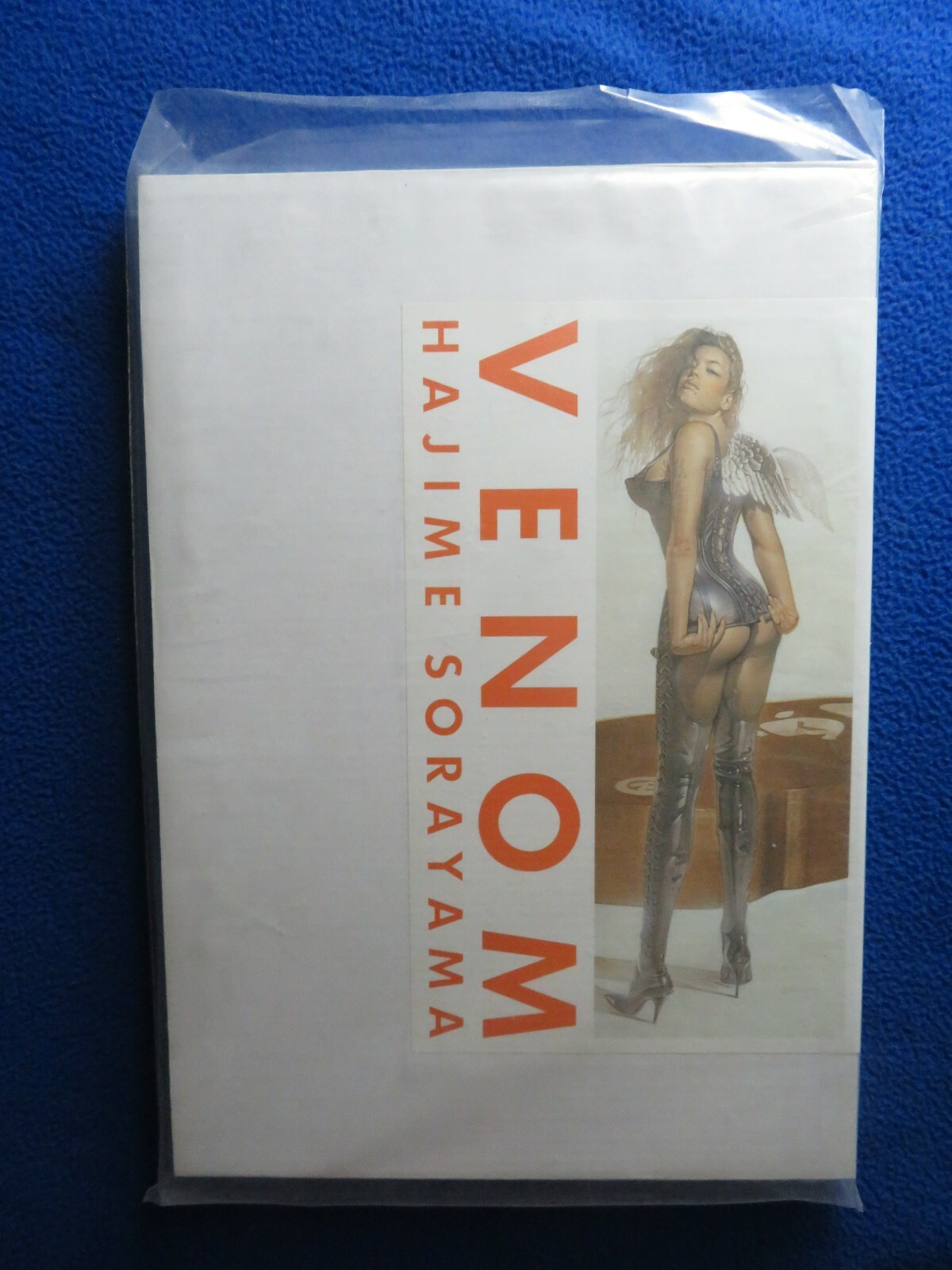 VENOM LUXURY EDITION HAJIME SORAYAMA 2004 VERY HARD TO FIND