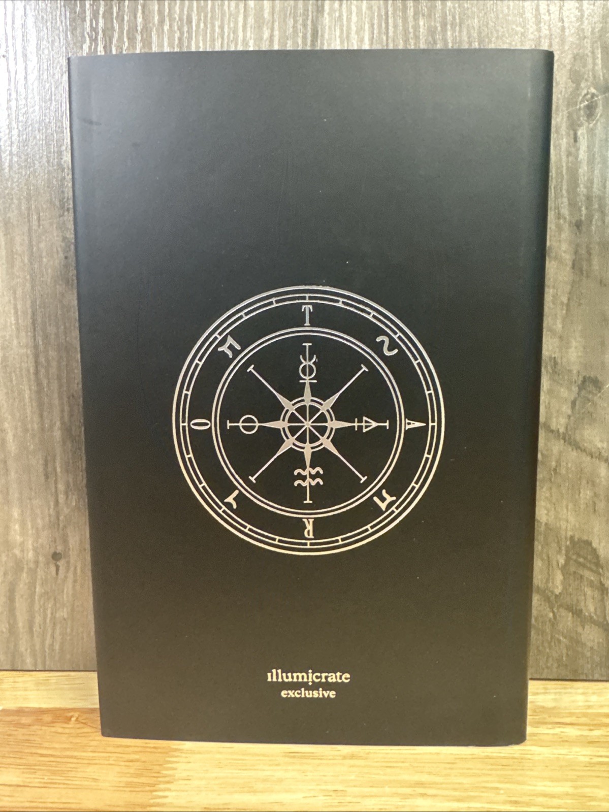 Illumicrate – Ninth House & Hell Bent – Leigh Bardugo – Exclusive Sprayed Edges