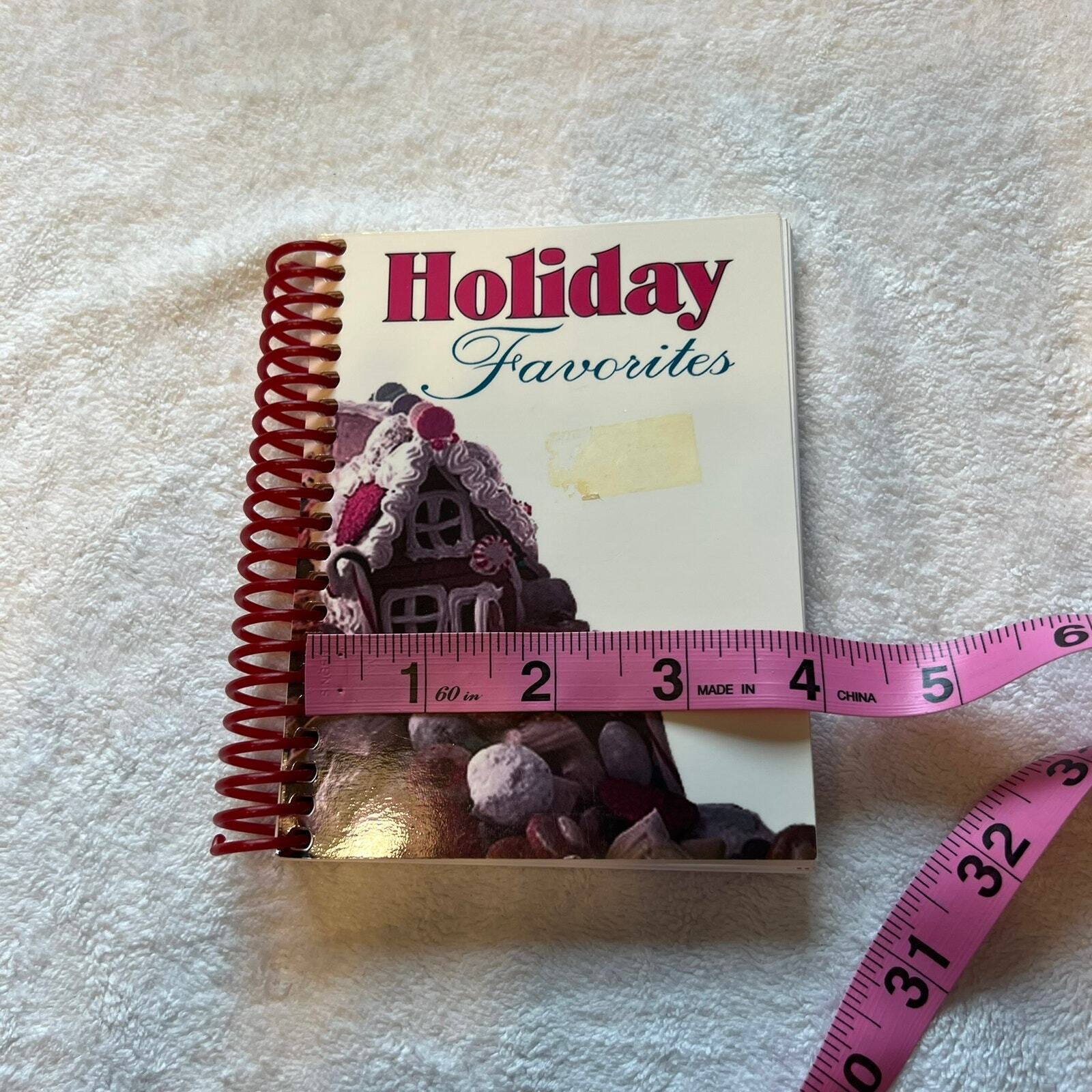 Holiday Favorites Mini Size Cookbook 184 Pages of Recipes 1999 Rada Mfg. Co.