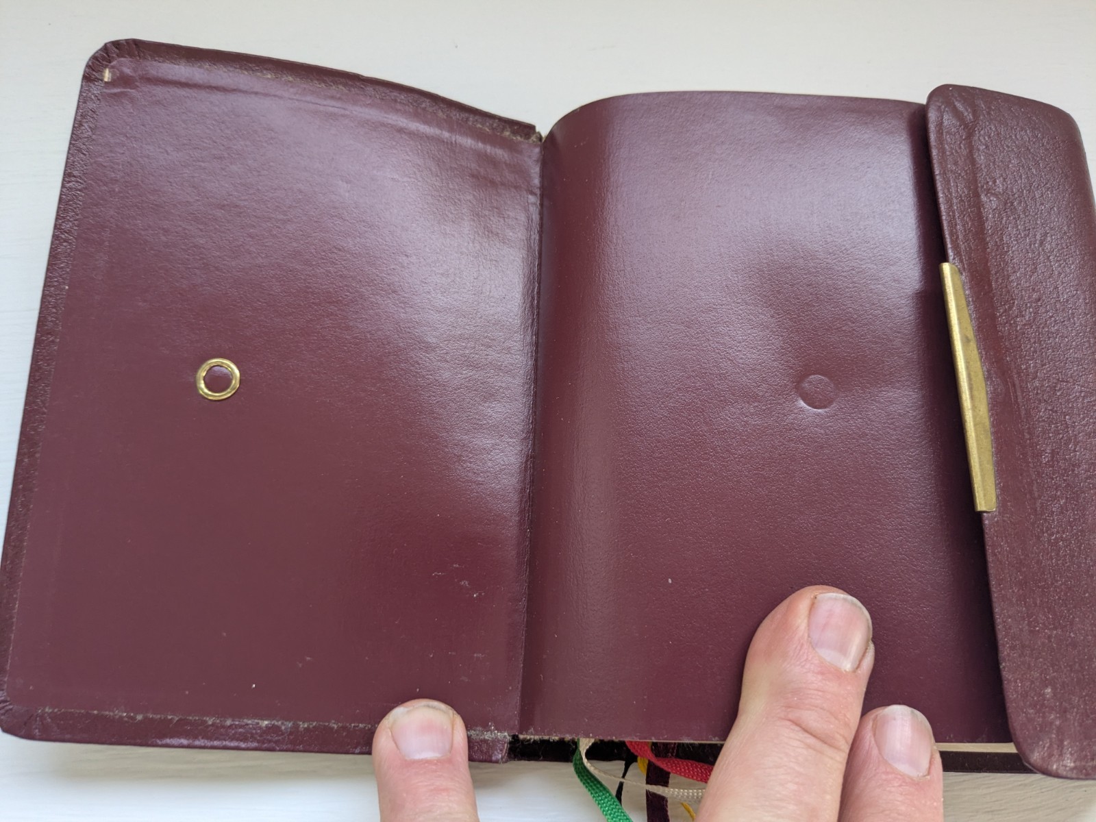 NKJV Compact Reference Bible Snap Flap Close Burgundy Leather 1985 Nelson 244SBG