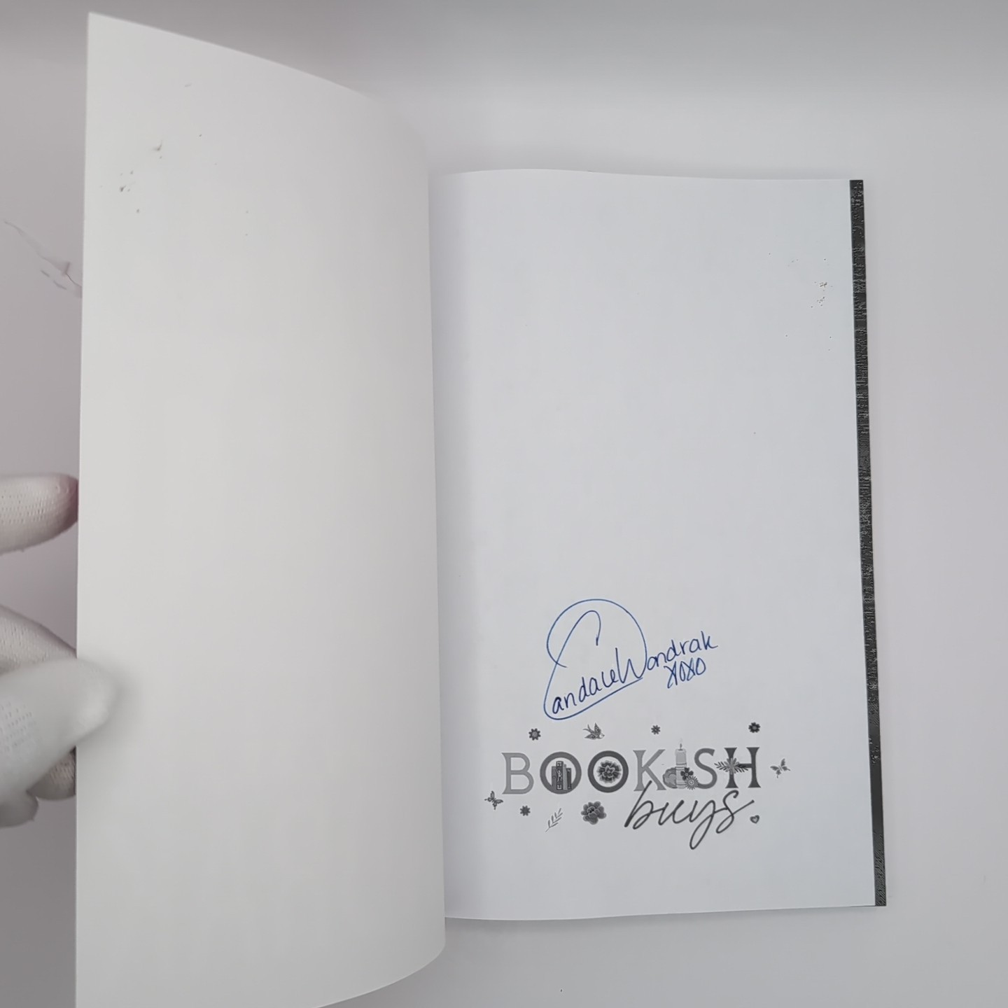 ​SIGNED – Wicked Heart by Candace Wondrak (Bookish Buys Exclusive Edition)