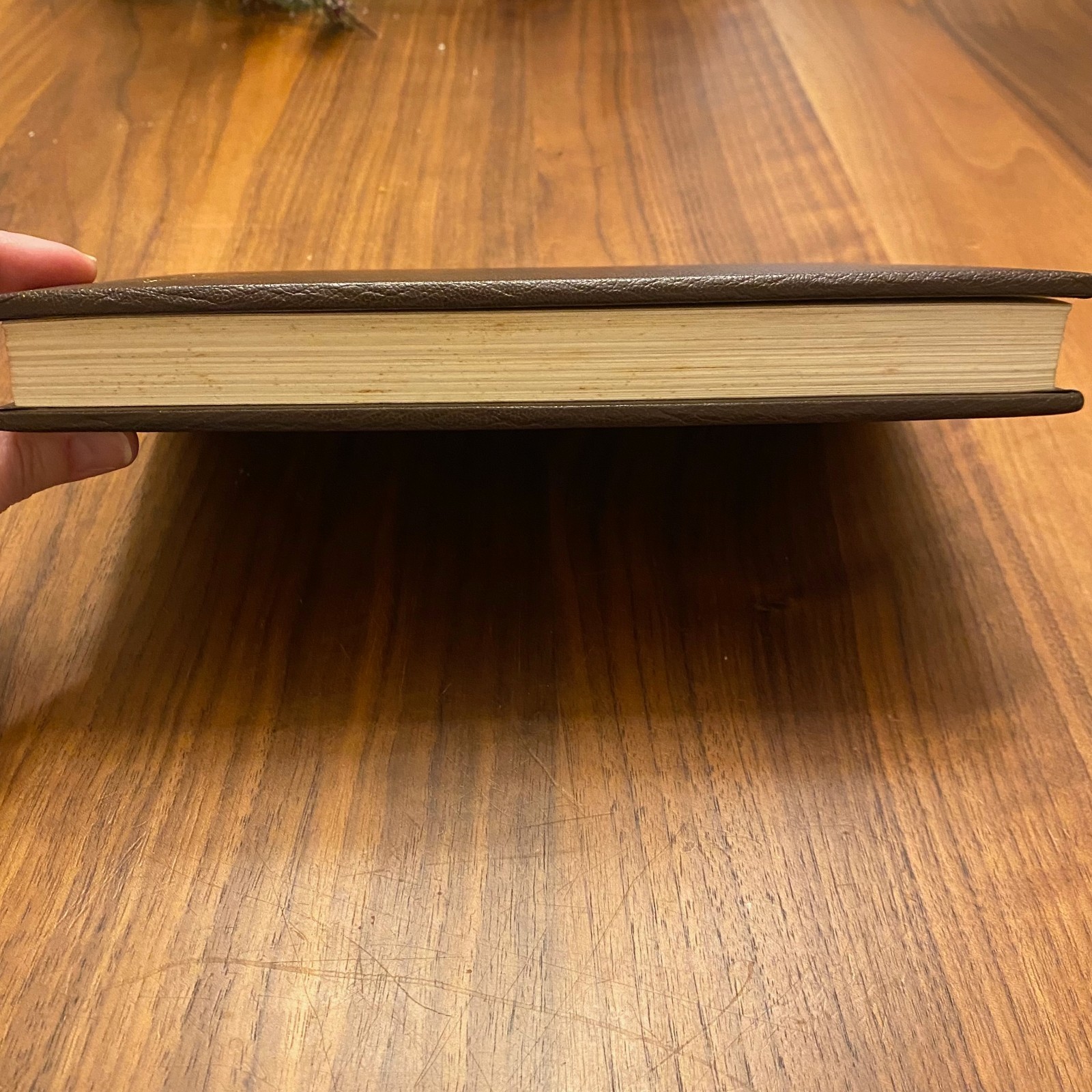 Louis L’amour LEATHERETTE Books – YOU PICK TITLES – Buy 4+, Save 15%