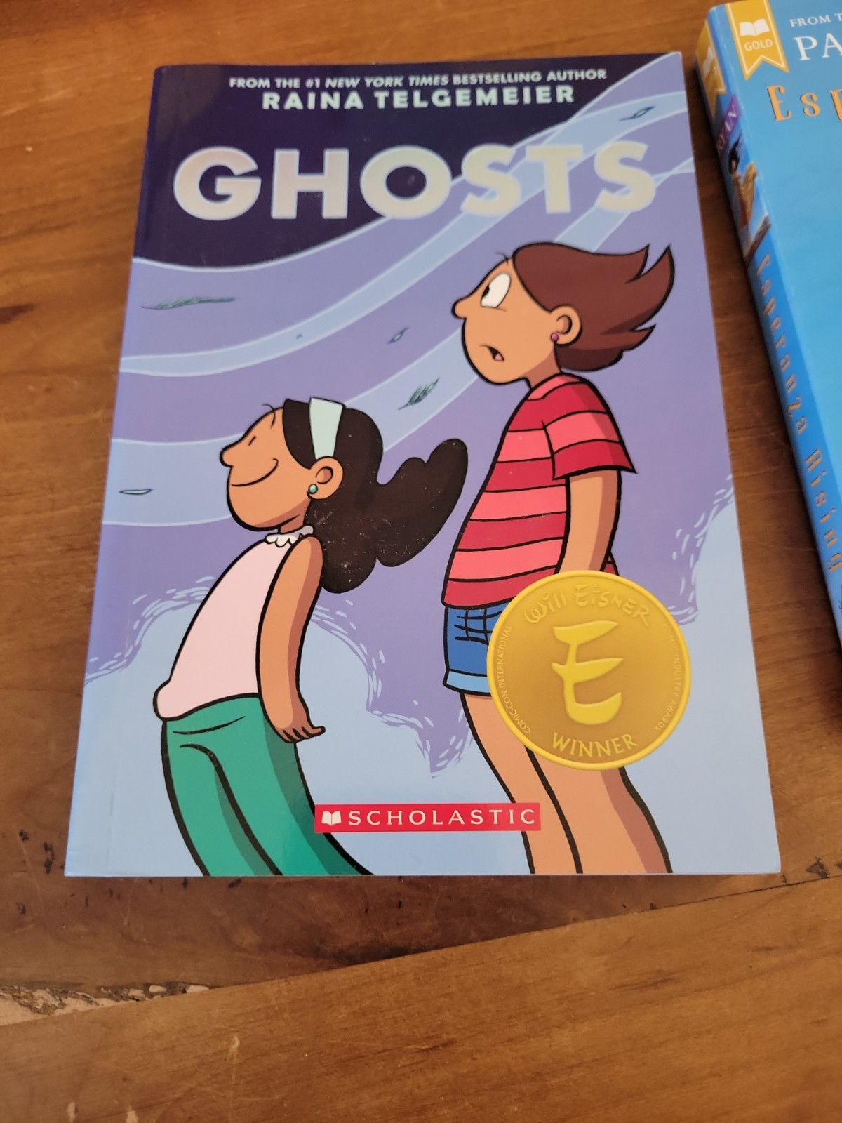 Lot of 5 Raina Telgemeier Paperback Books: Drama, Ghosts, Smile, Guts, Sisters