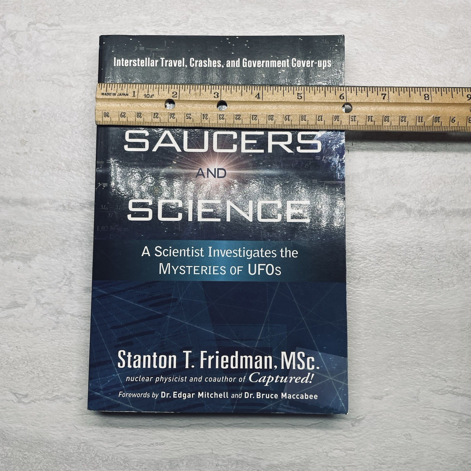 Flying Saucers & Science SIGNED Friedman – A Scientist Investigates UFOs ©2008
