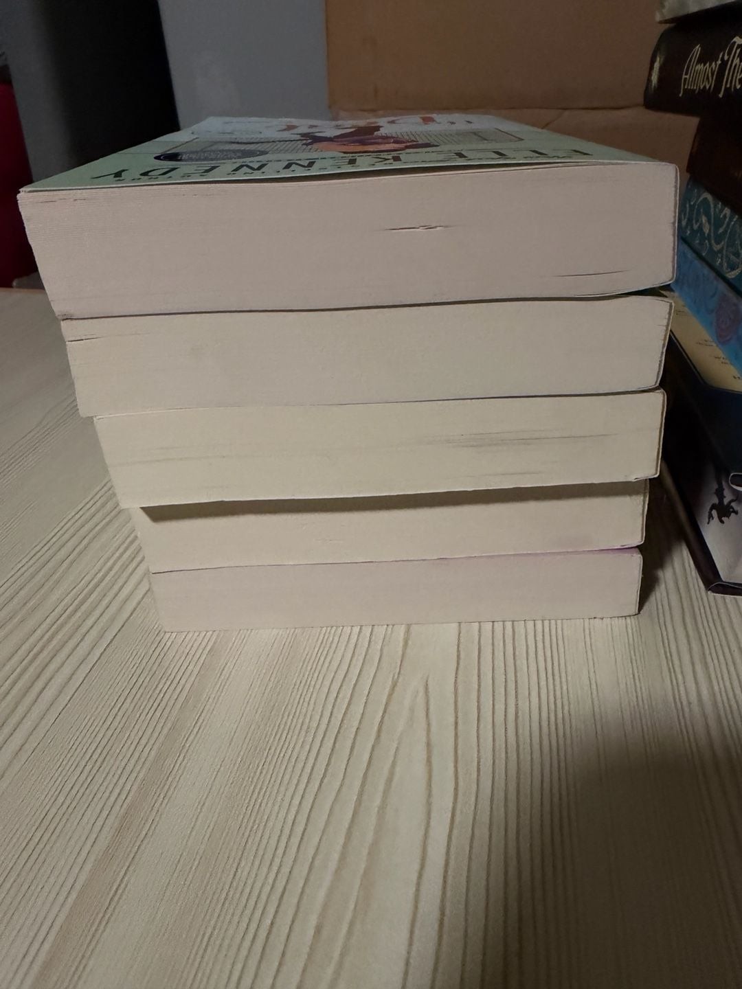 Elle Kennedy Off-Campus Series Complete 5 Book Set (Illustrated Covers)
