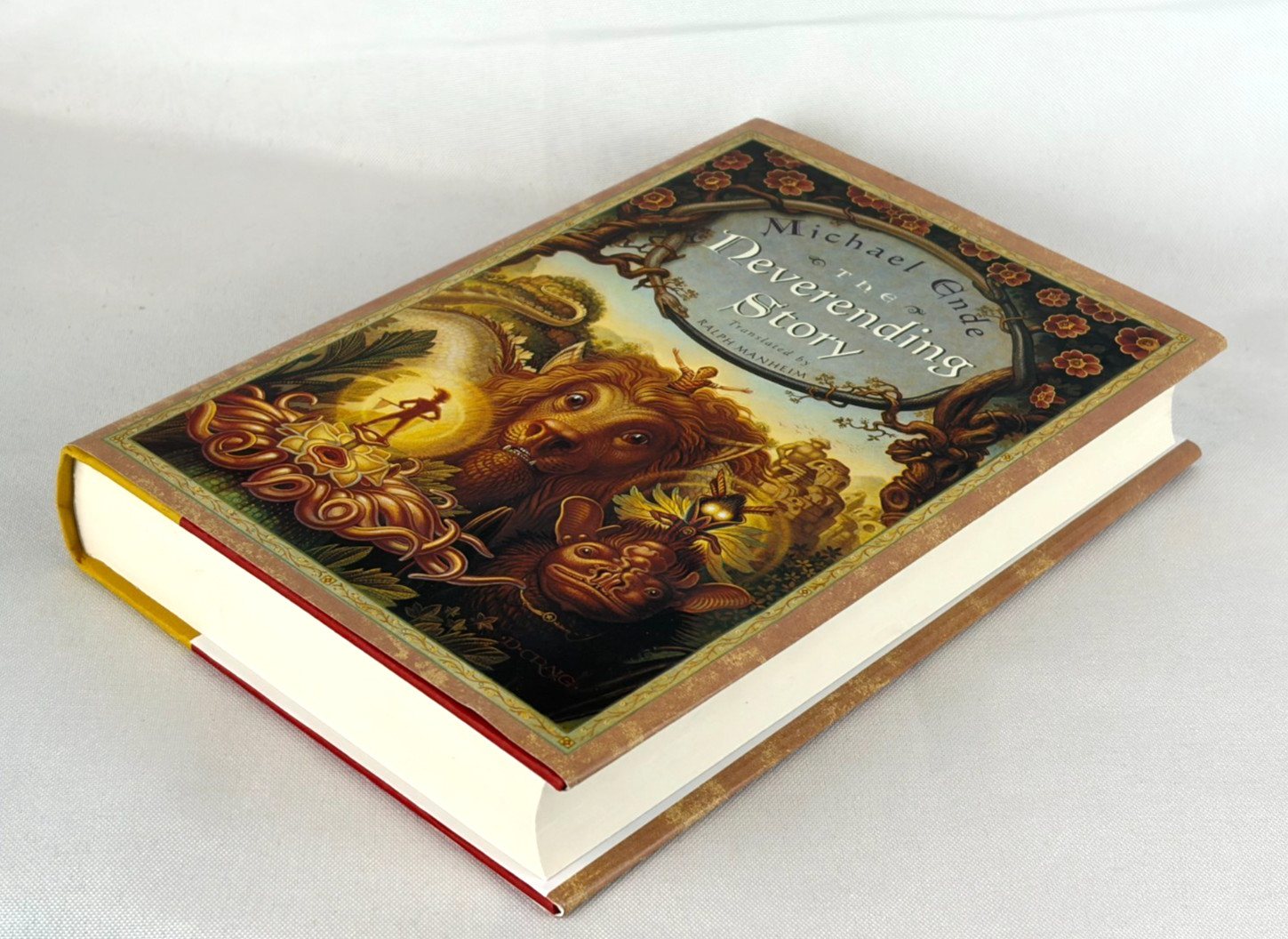THE NEVERENDING STORY Michael Ende Deluxe Illustrated Hardcover Brand NEW GIFT