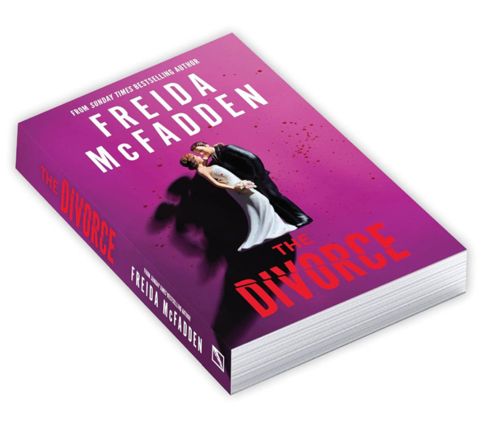 The Divorce: by McFadden Freida Brand New English Paperback Free Shipping