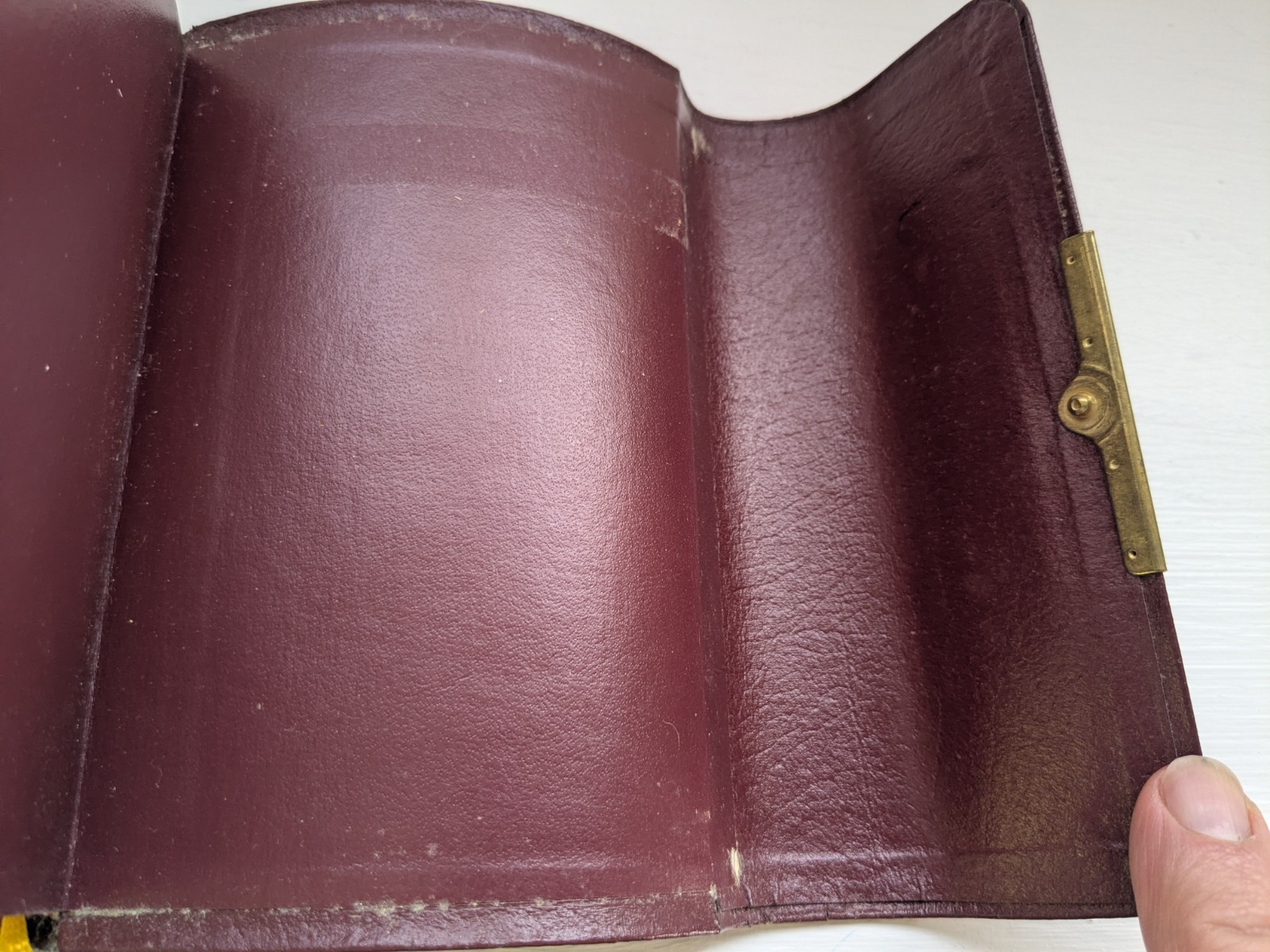NKJV Compact Reference Bible Snap Flap Close Burgundy Leather 1985 Nelson 244SBG