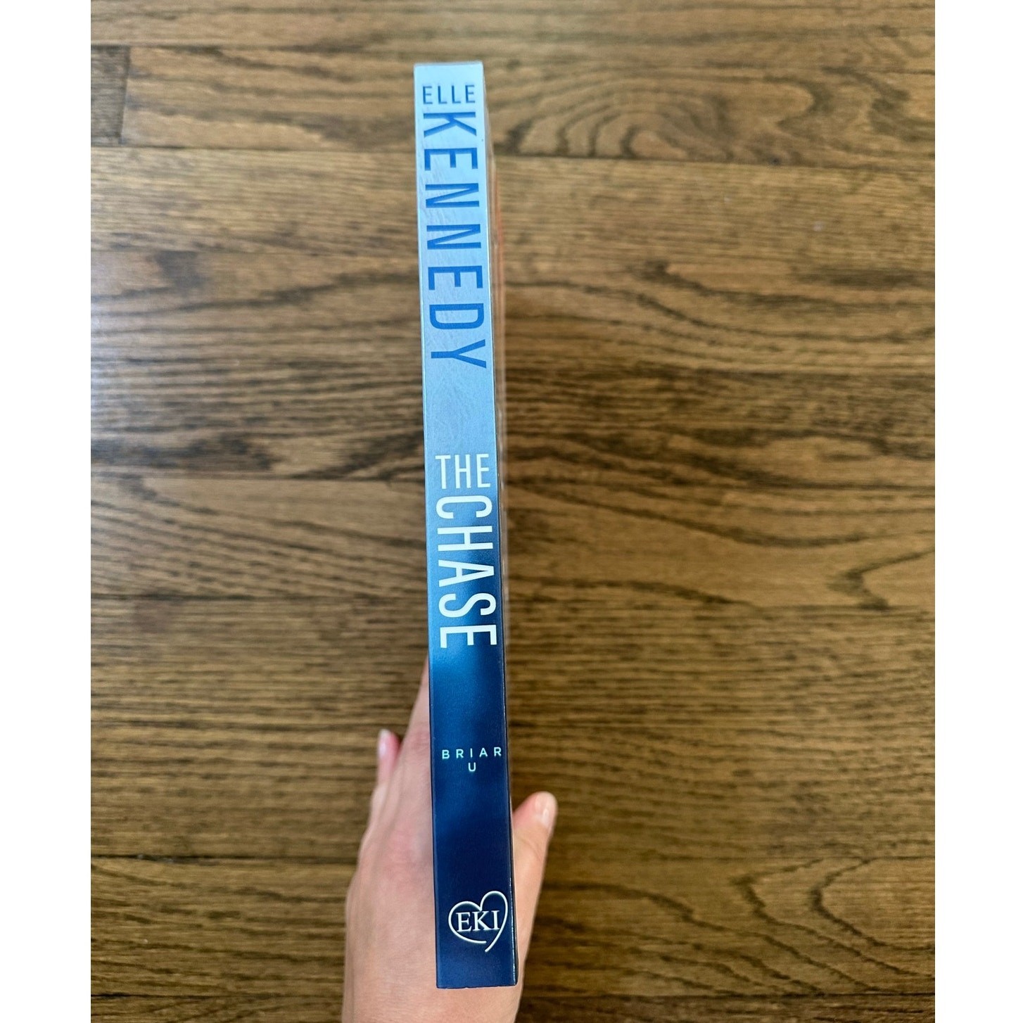 The Chase By Elle Kennedy Oop Indie Paperback
