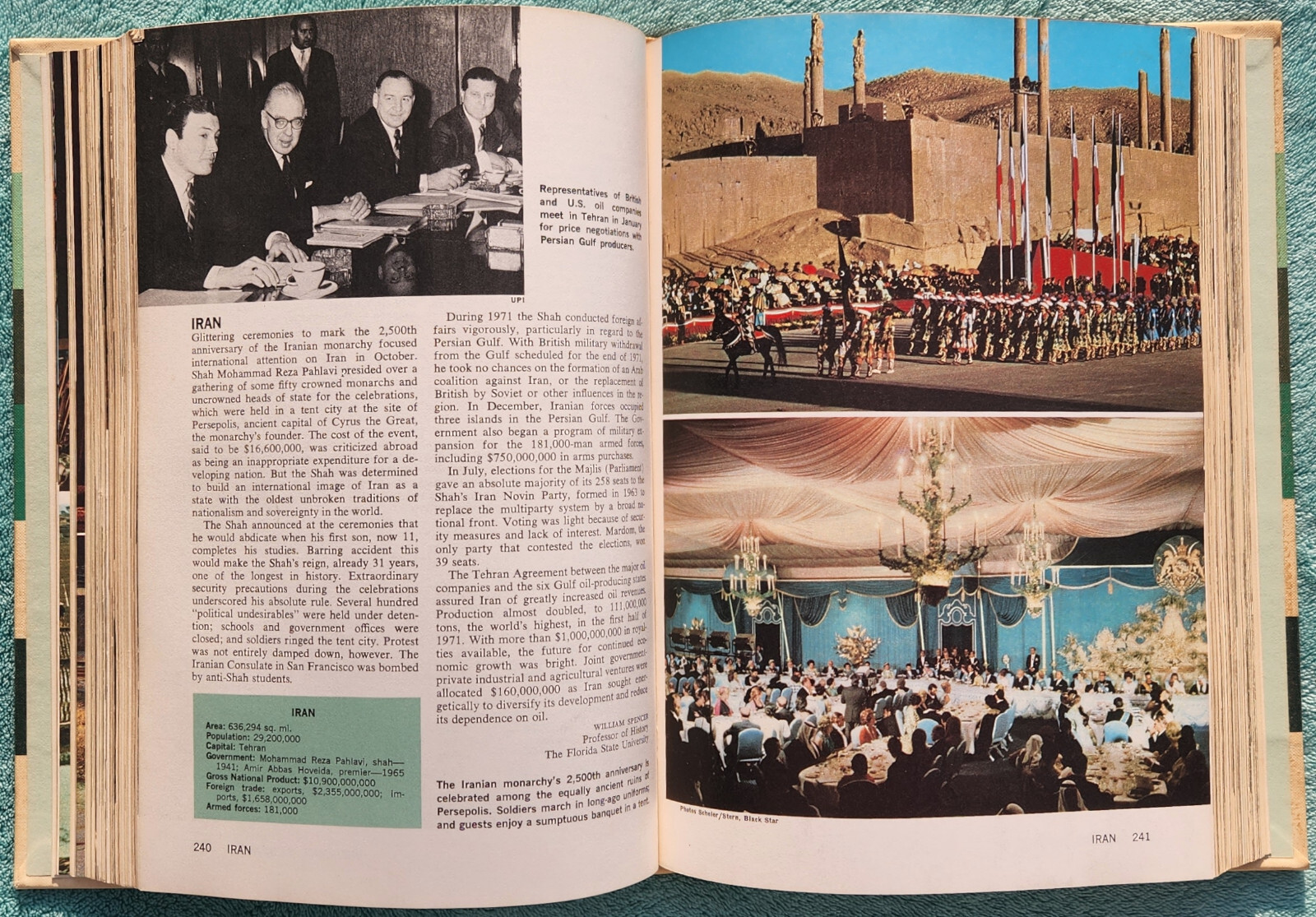 Grolier Encyclopedia Year Book 1972 Hardcover 512 Pages Of Highlights & History