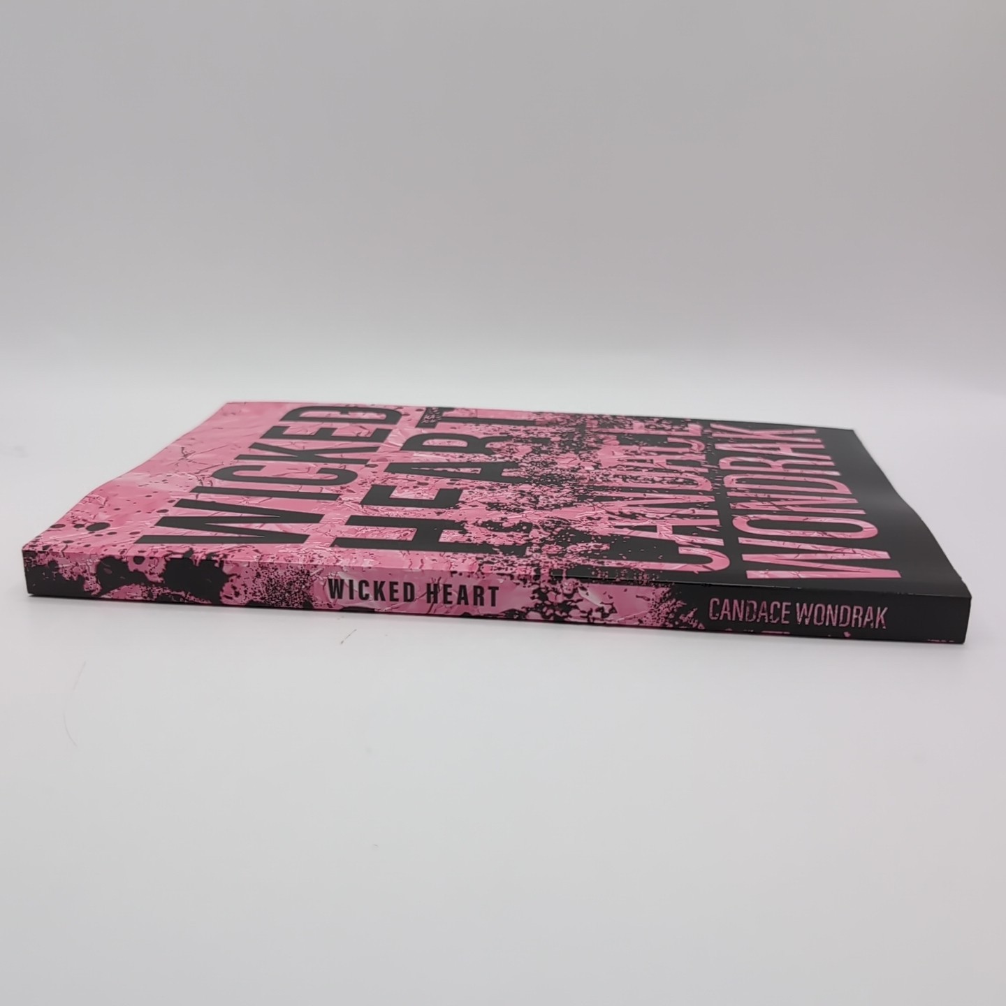 ​SIGNED – Wicked Heart by Candace Wondrak (Bookish Buys Exclusive Edition)