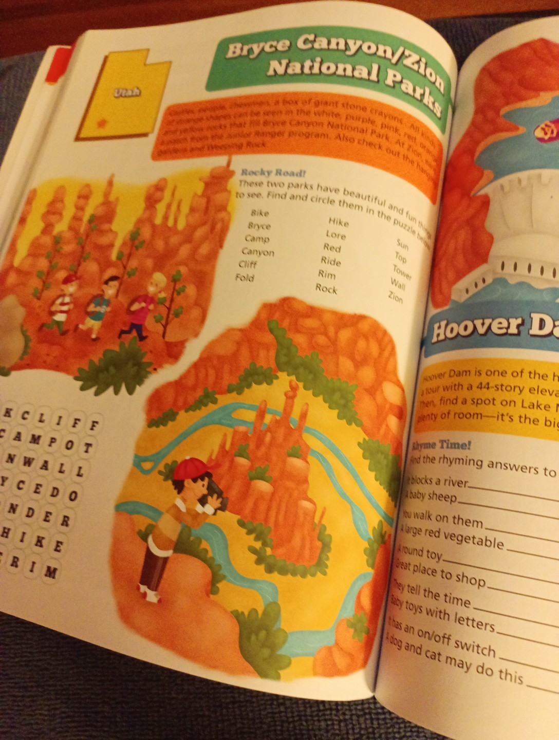 THE ULTIMATE BACKSEAT BOOK Hours of fun for kids on the road! 200+ Pages Travel