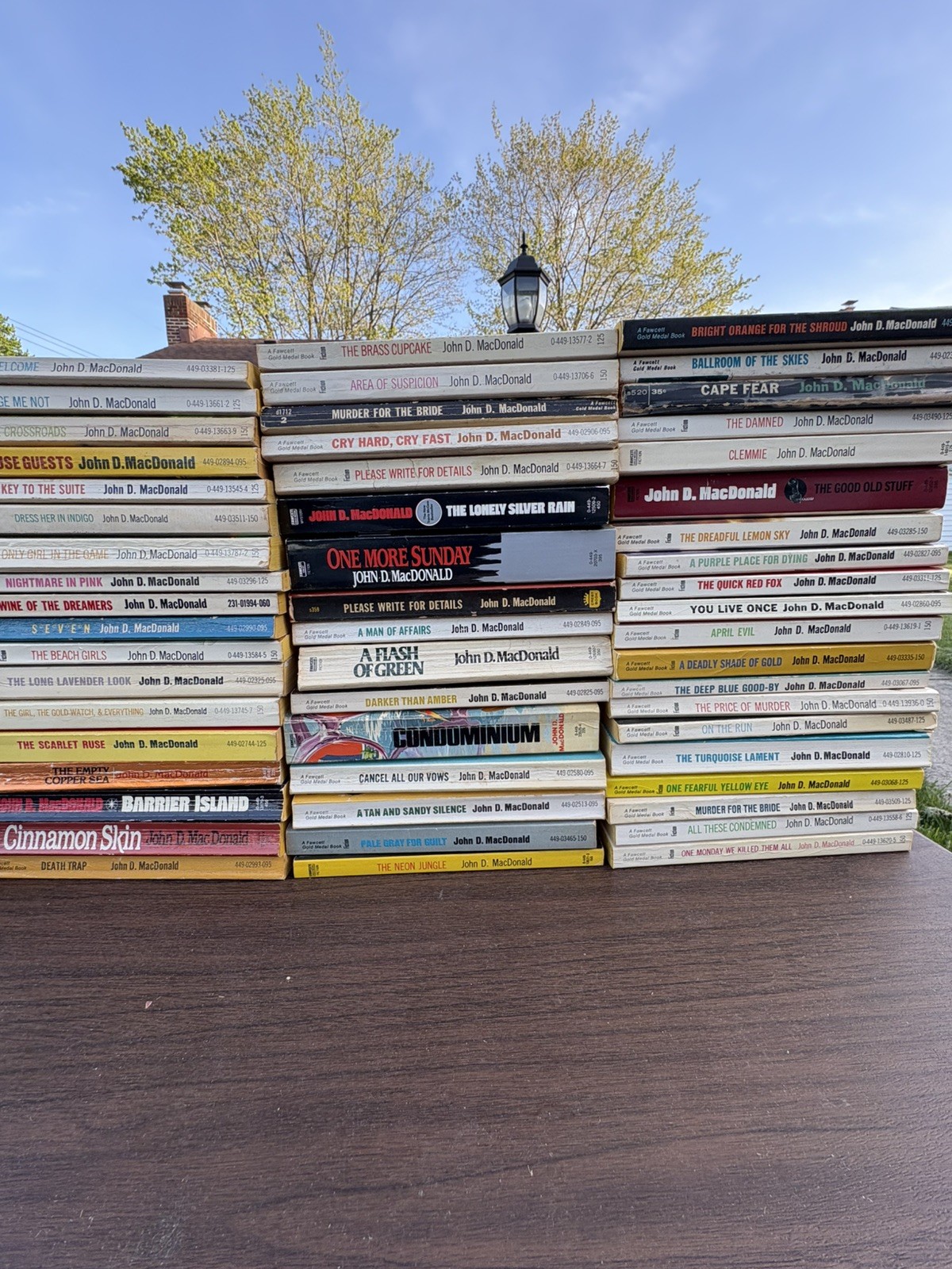 Lot of 71 Paperback Books John D. MacDonald Crime Fiction Thriller