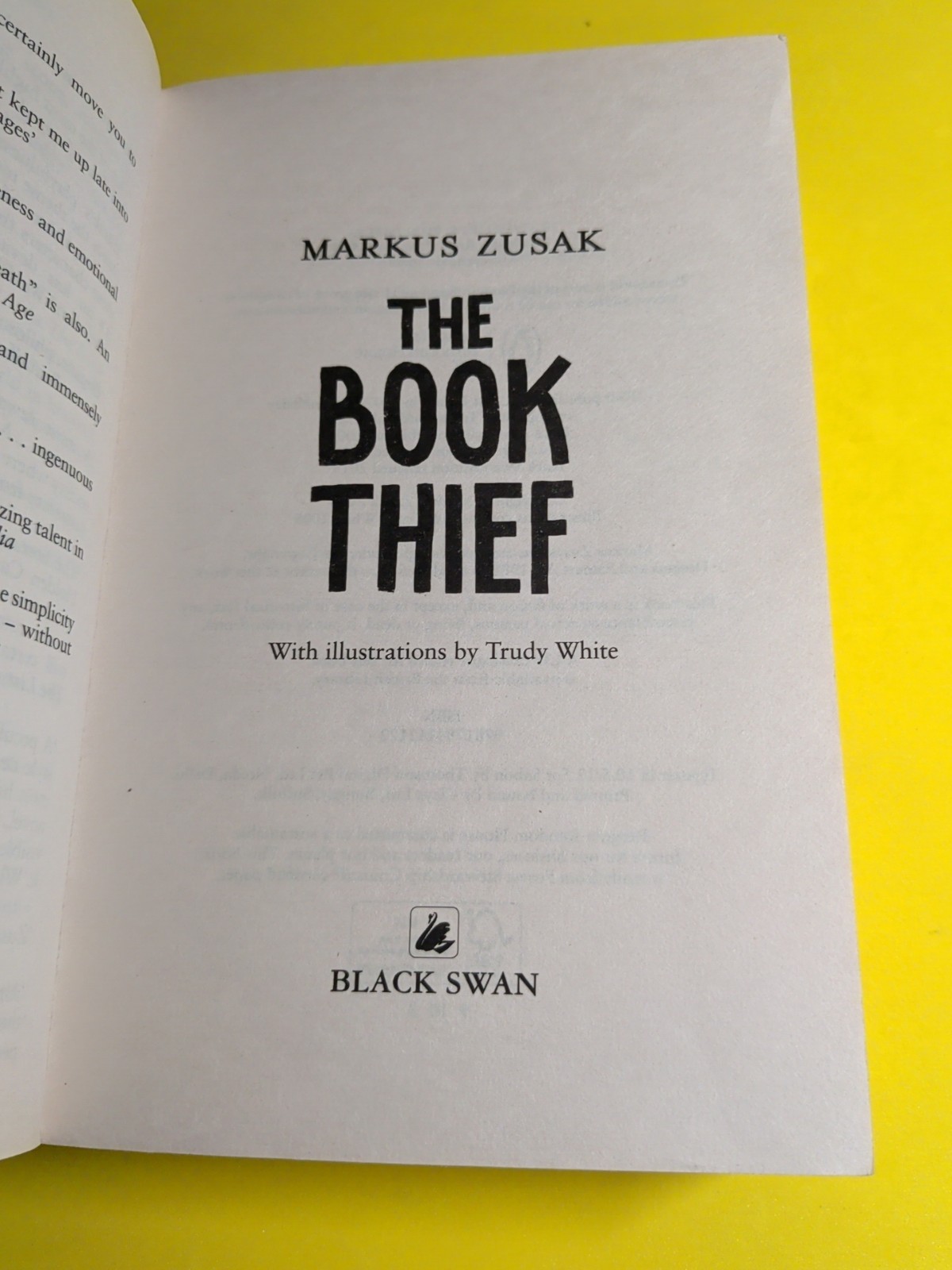 The Book Thief – Paperback By ZUSAK,MARKUS