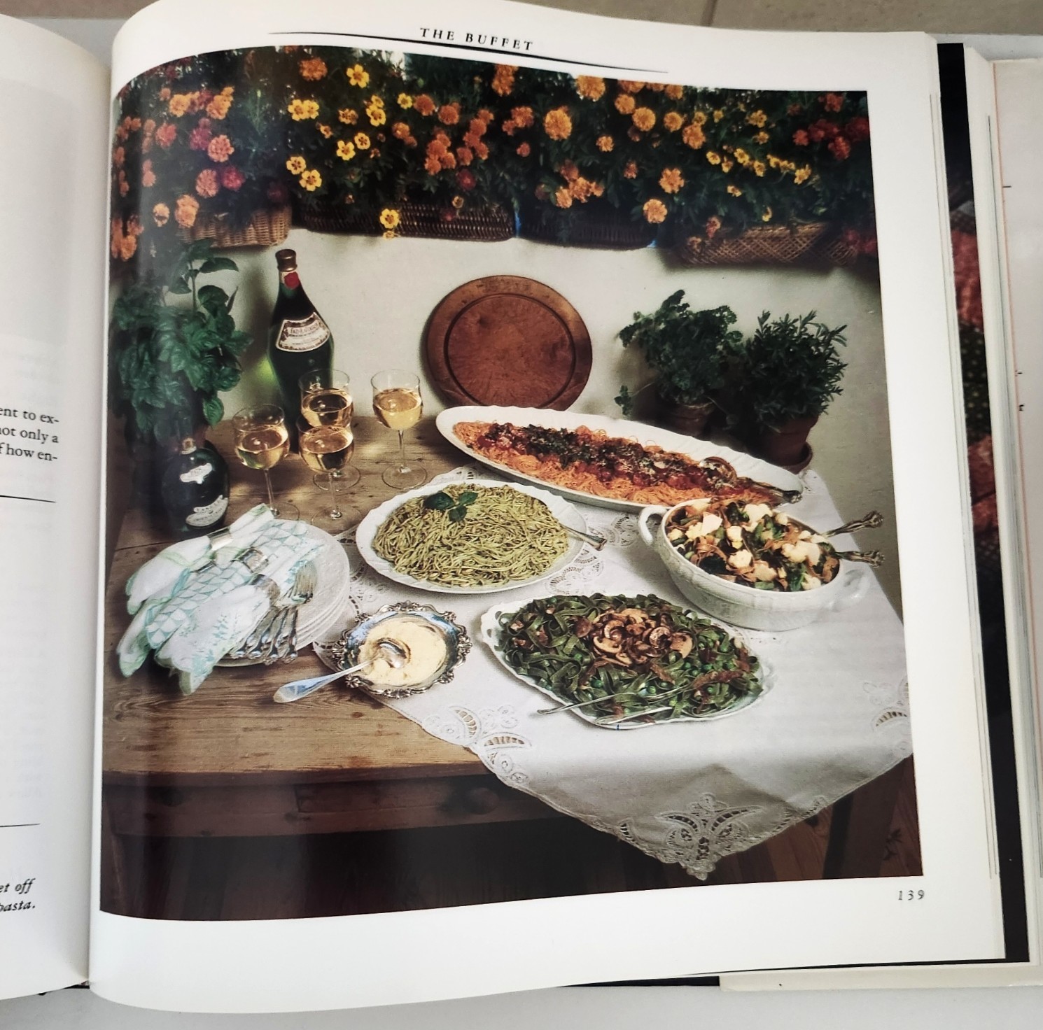 Entertaining By Martha Stewart Hardcover 1998 2nd Print in Japan~Potter