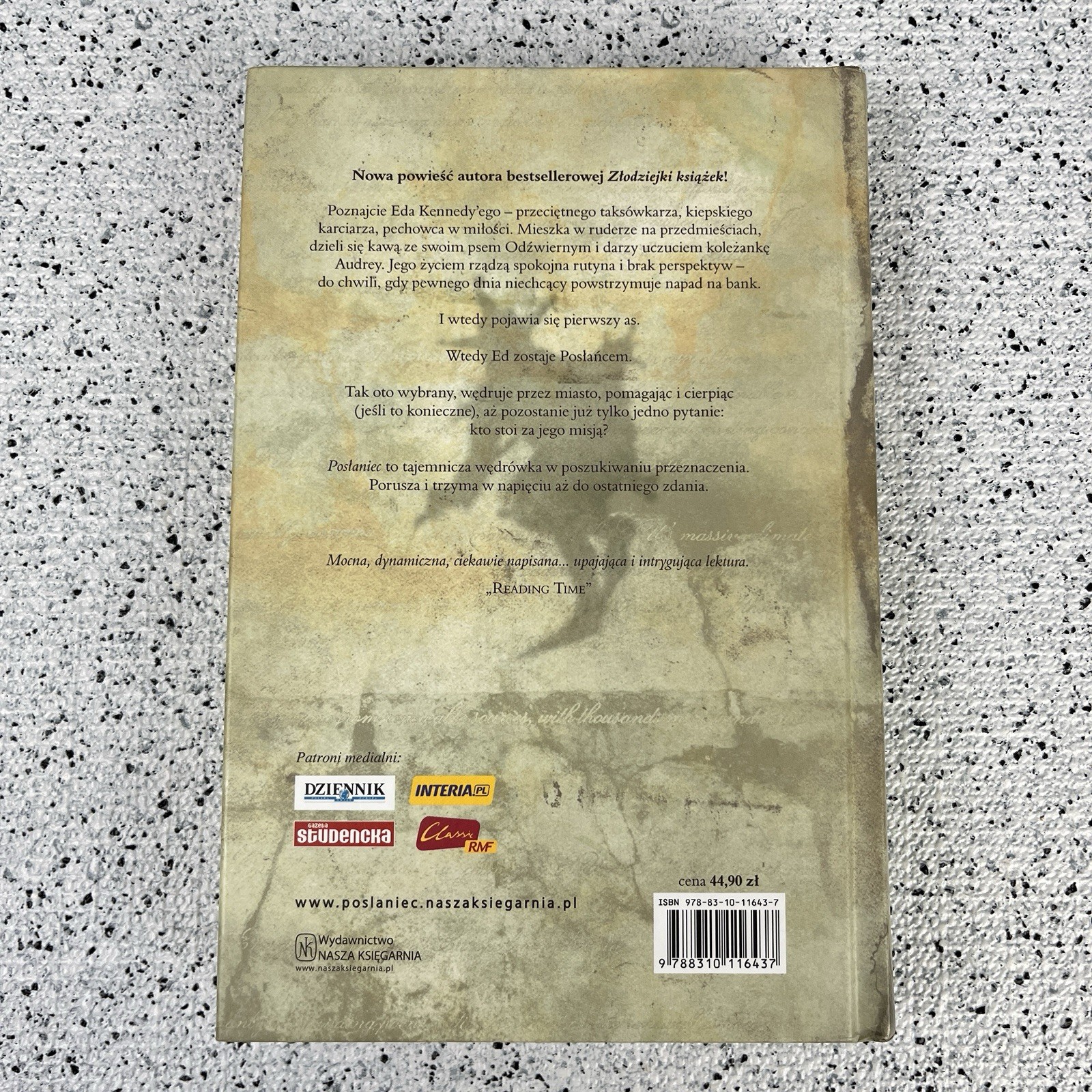The Messenger by Markus Zusak POLISH Edition Hardcover Book 2009
