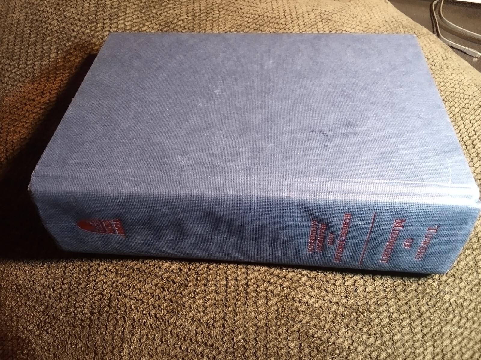 2010 First Edition-Towers of Midnight by Robert Jordan-Signed-HB