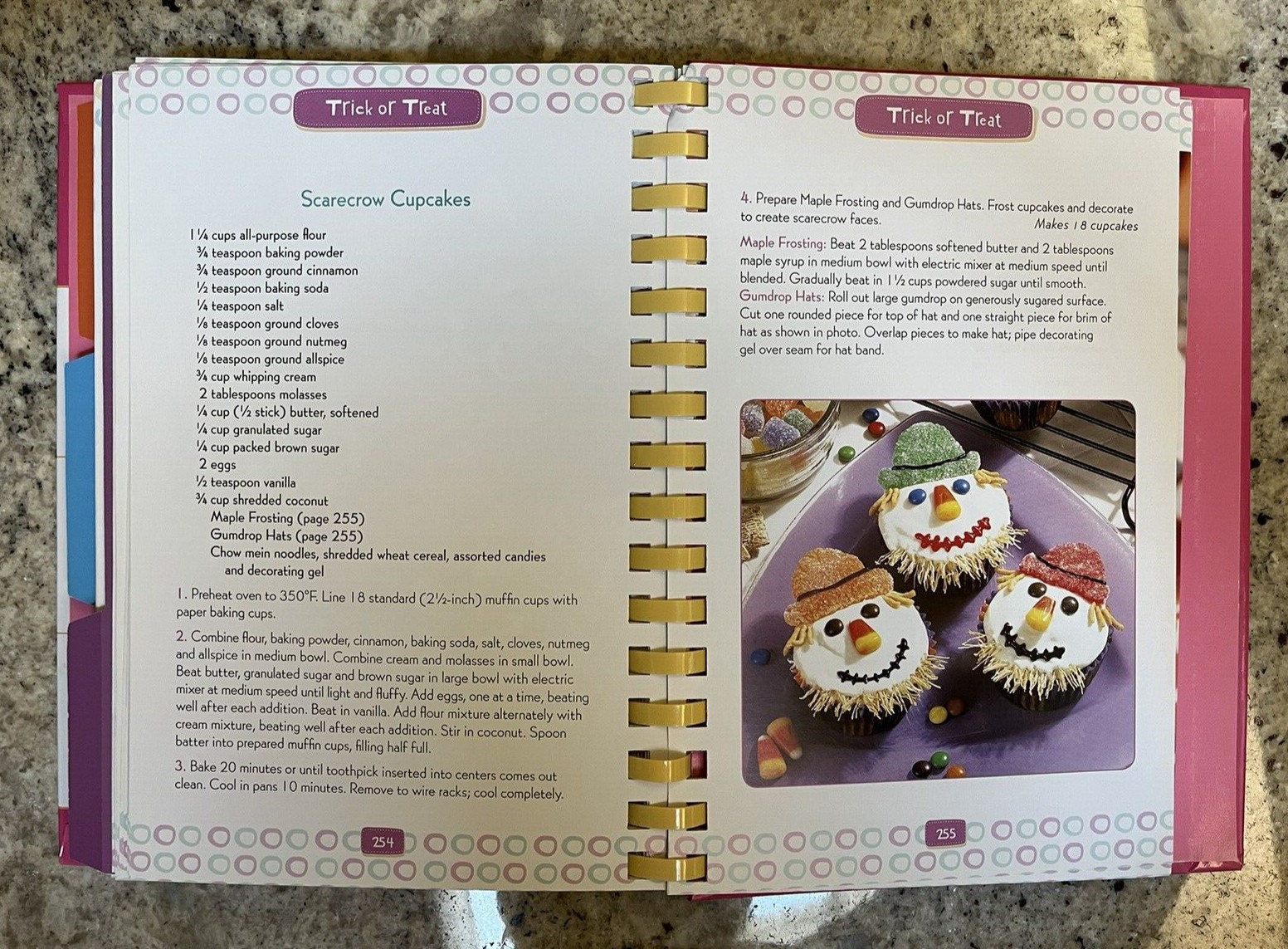 CUPCAKES Favorite Brand Name 3 Books in One Spiral Bound Cookbook 288 pages NEW
