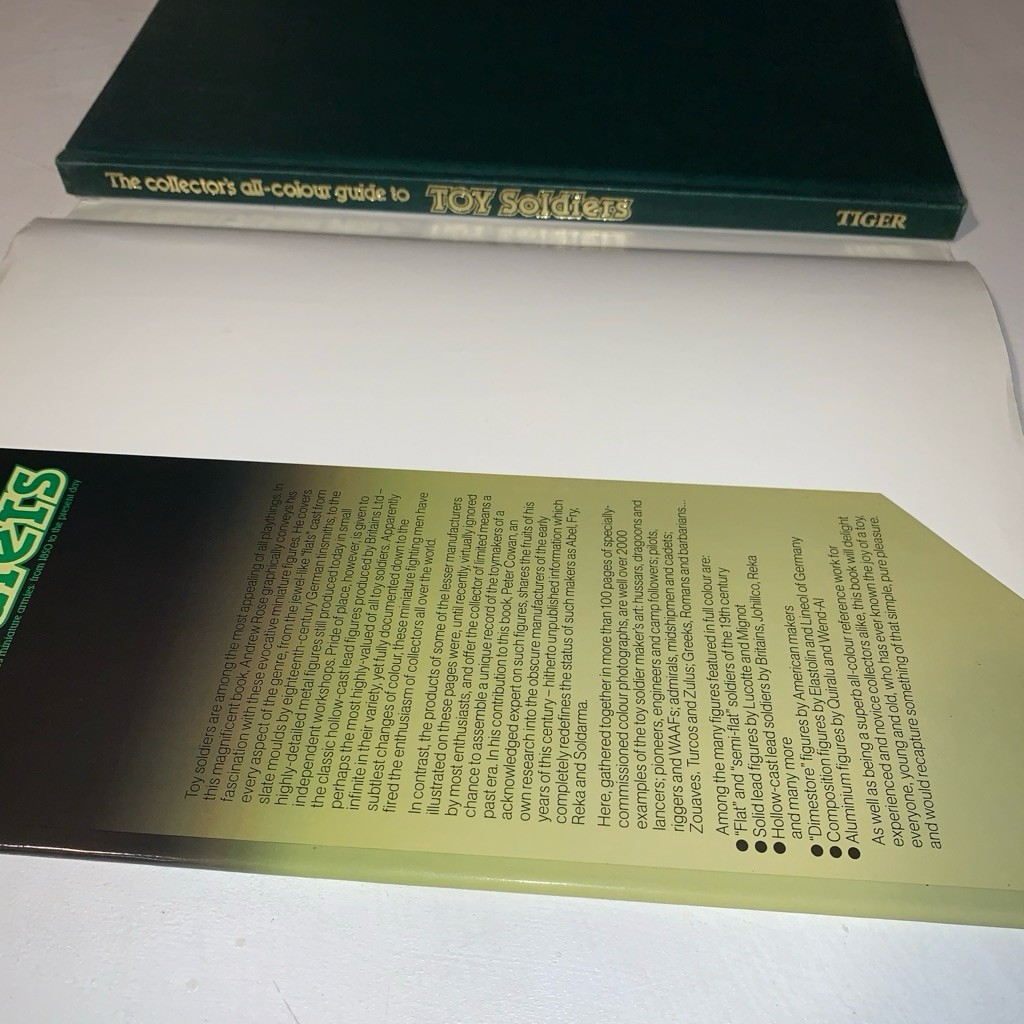 Unbranded Toy Soldiers Coffee Table Book Green Brown One Size