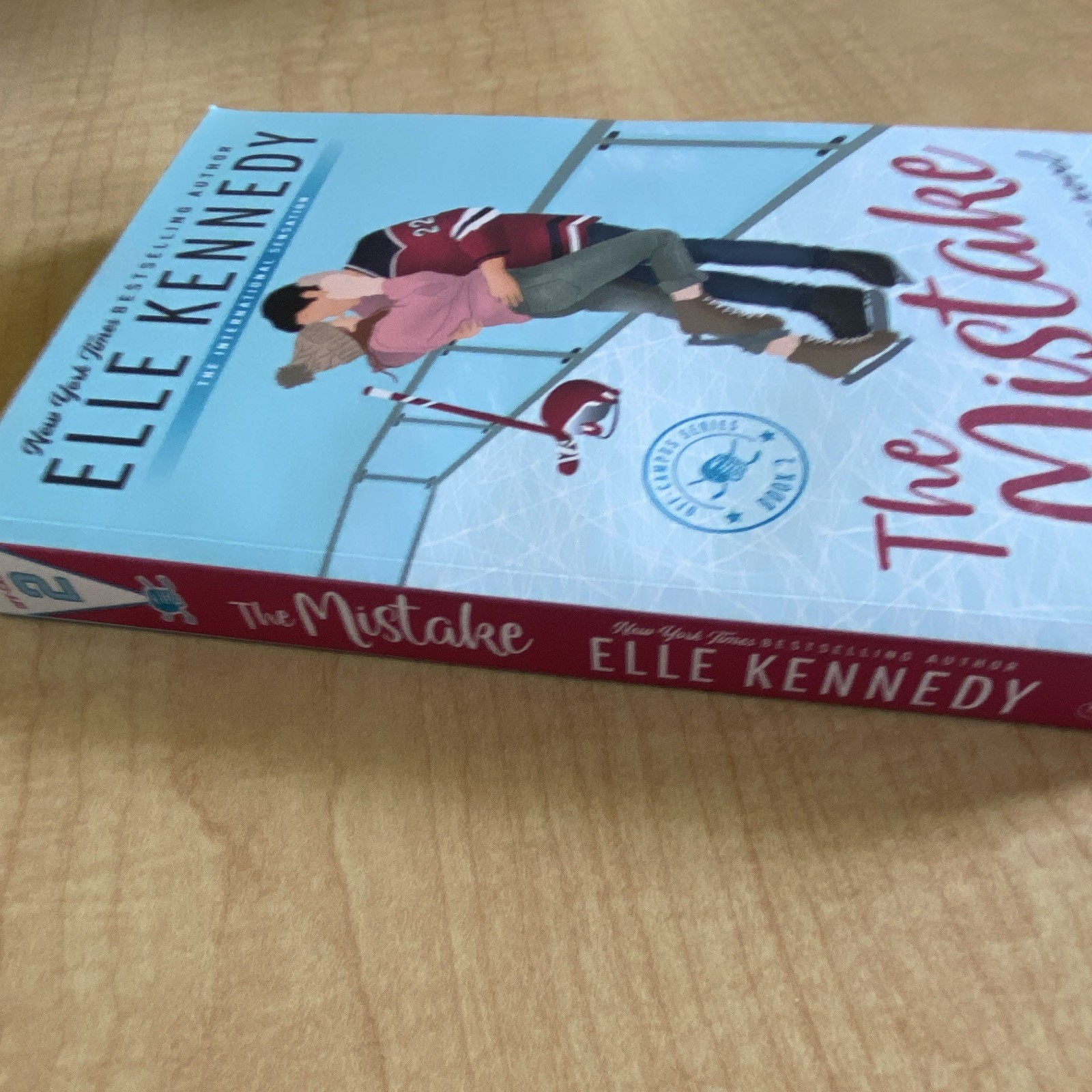 The Mistake (Off-Campus) by Elle Kennedy, Bloom Books Romance Fiction Novel PB