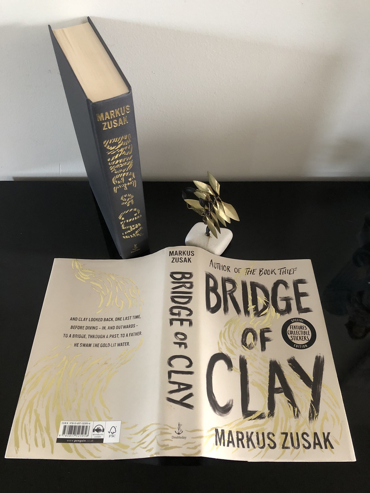 Markus Zusak Bridge Of Clay Doubleday 2018 First Ed/F.Pr. HC DJ LN + Coll.Stick.