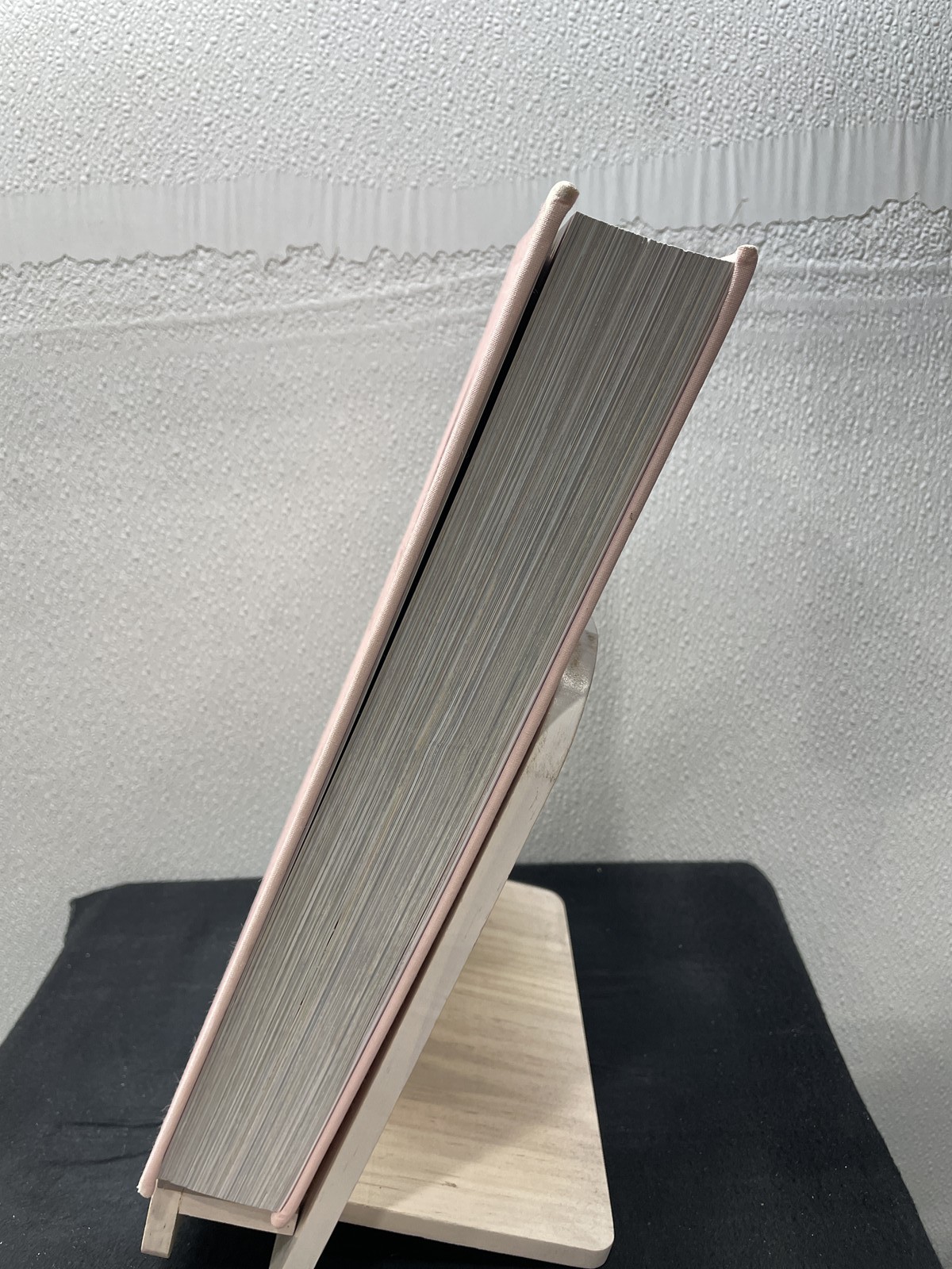 AD at Home: Architectural Digest Edited by Amy Astley 2025 Hardcover