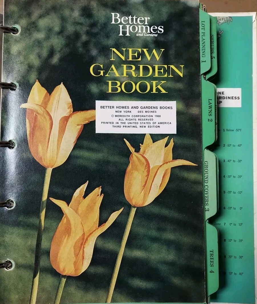 Better Homes and Gardens New Garden Book 1968 EXCELLENT Condition 400 Pages MCM