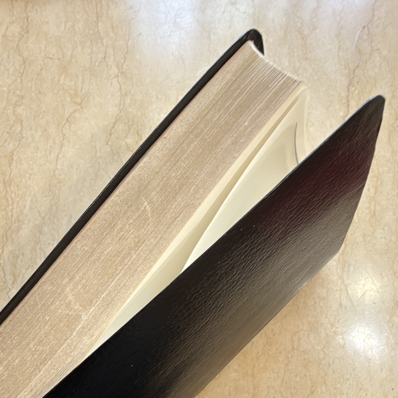 The Chronological Bible King James Version Large Print Hardcover Reese 1977