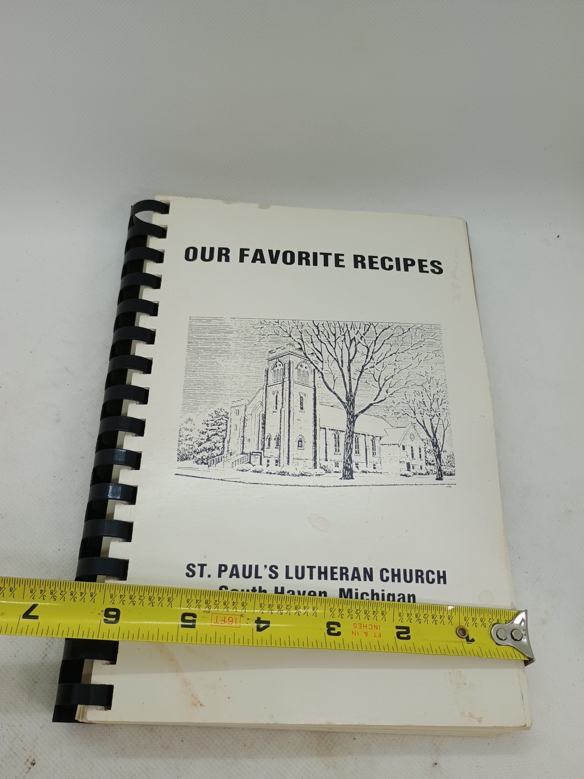 Our Favorite Recipes St Paul’s Lutheran Church Michigan 1982 vintage 200 Pages