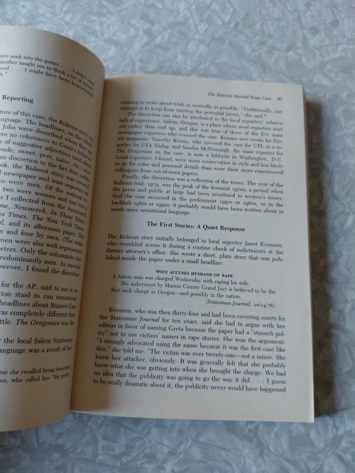 Virgin or Vamp : How the Press Covers Sex Crimes by Helen Benedict (1993, Trade