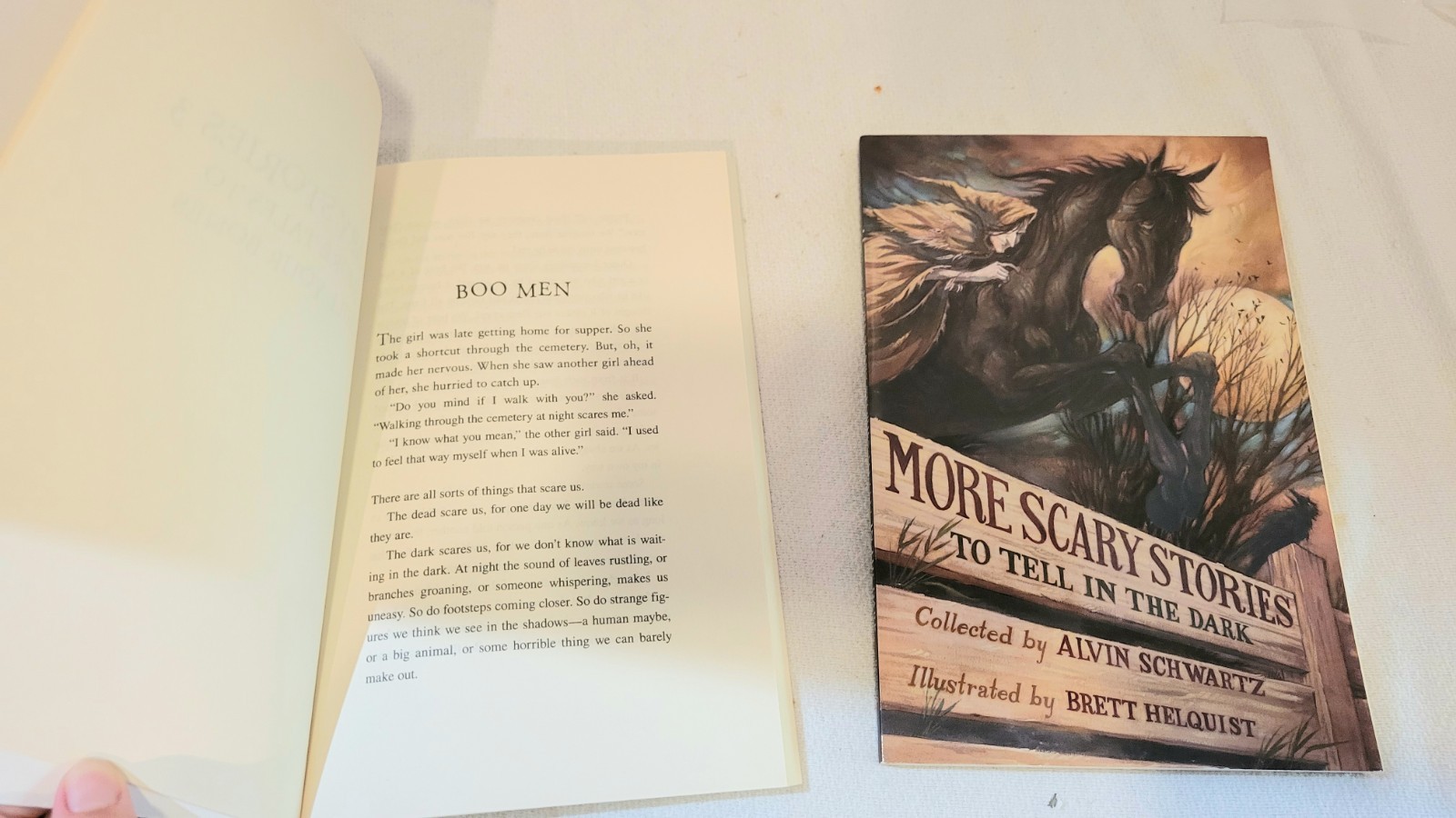 Scary Stories To Tell In the Dark 3 Book Set Alvin Schwartz