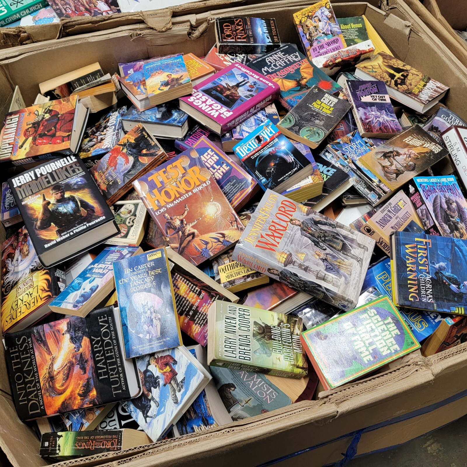 Lot of 5 Pounds (LBs) Science Fiction Fantasy Book Hard/Softback RANDOM RARE MIX