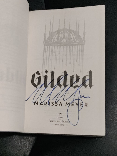 Signed Marissa Meyer Gilded Square Fish Softcover Near Fine Condition
