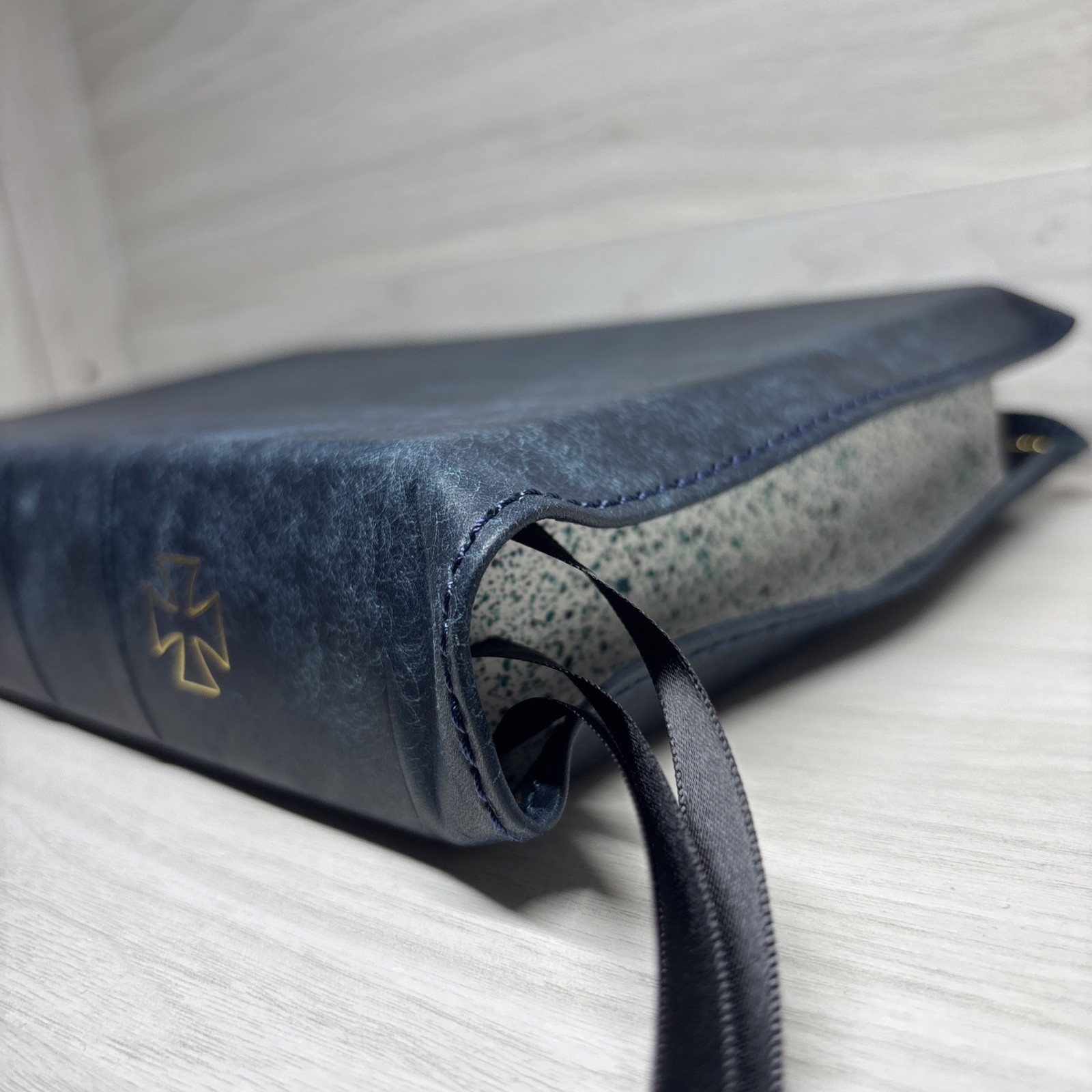 LSB Large Print- Wide Margin Badalassi Carlo Pueblo Sapphire Bible – Rebind