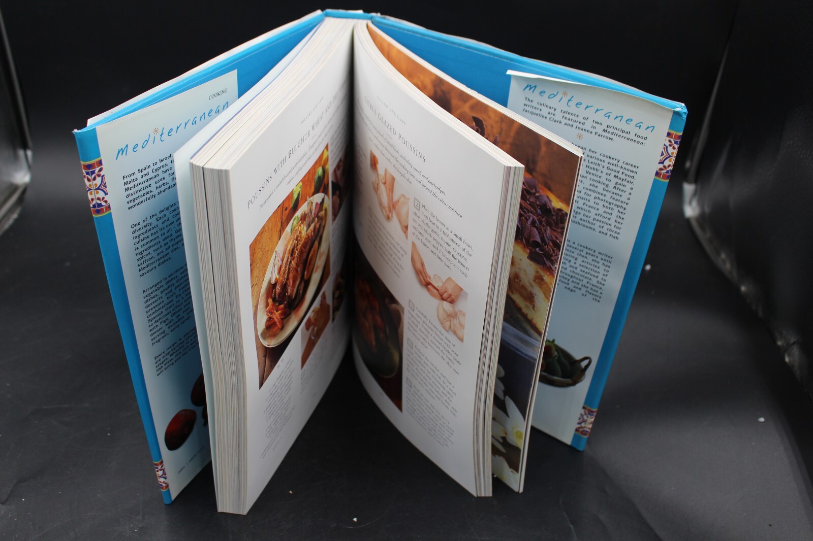 Mediterranean Cookbook: 512 pages, Over 300 Sun Drenched Recipes. Hermes