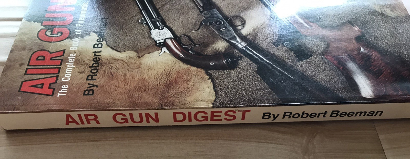 Vintage 1977 Air Gun Digest – 256 pages in a GIANT SIZE!