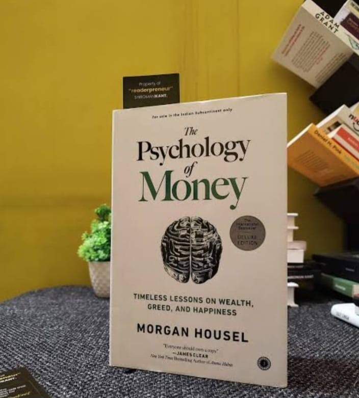 The Psychology of Money,Timeless lessons on wealth greed,and happiness PaperBook