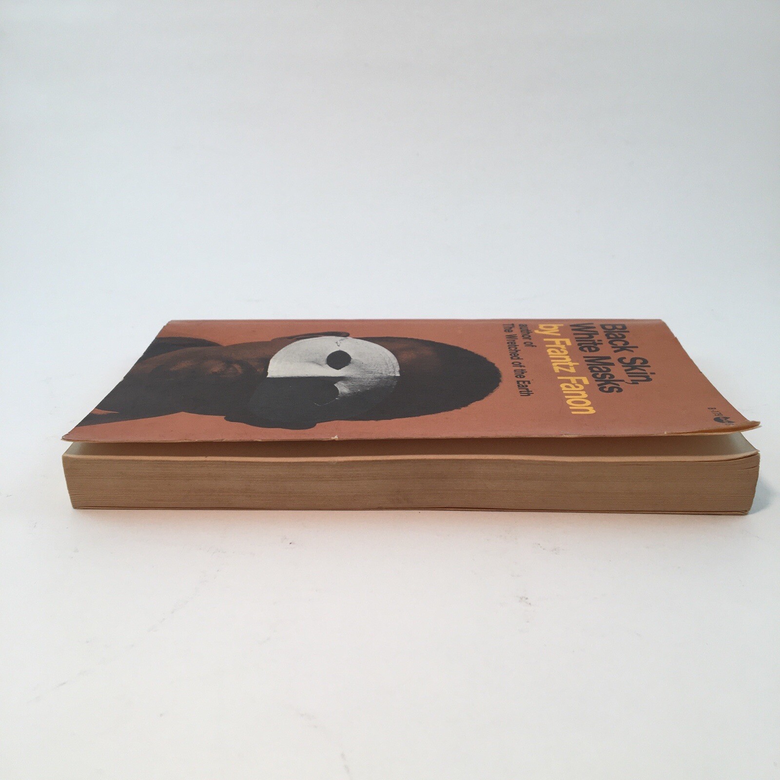 BLACK SKIN, WHITE MASKS FRANTZ FANON PB NF SCARCE