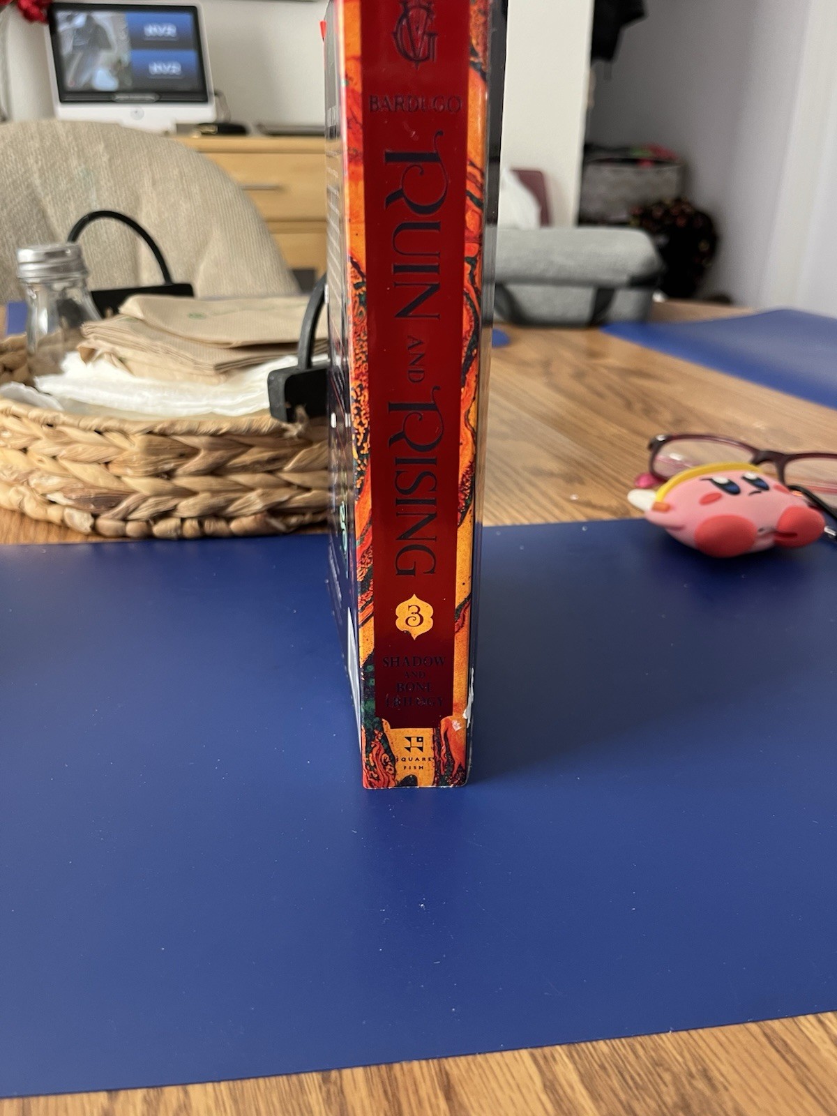 Square Fish Shadow and Bone Trilogy Leigh Bardugo Paperback Fantasy Netflix Tie…