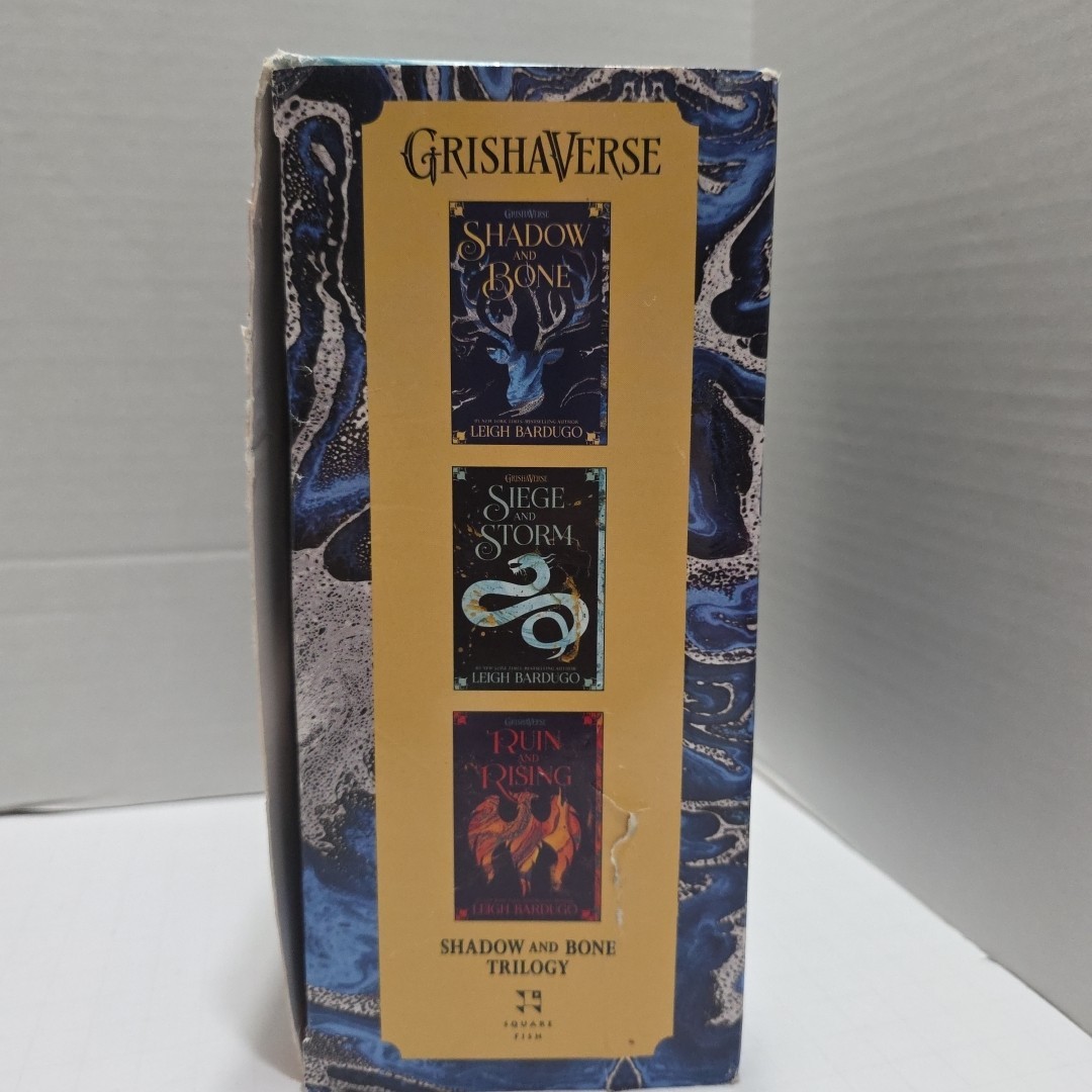 Shadow and Bone Trilogy Box Set Leigh Bardugo HC Siege Storm Ruin Rising