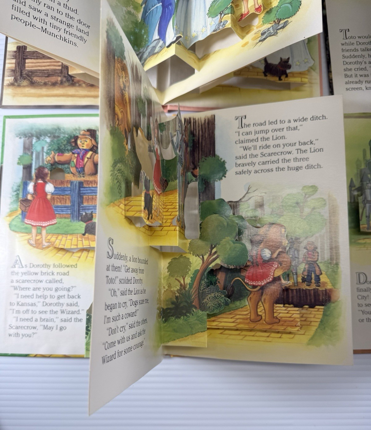 ✨ Wonderful Wizard of Oz Pop-Up Book Lot – 4 Hardcover Treasury Editions ✨