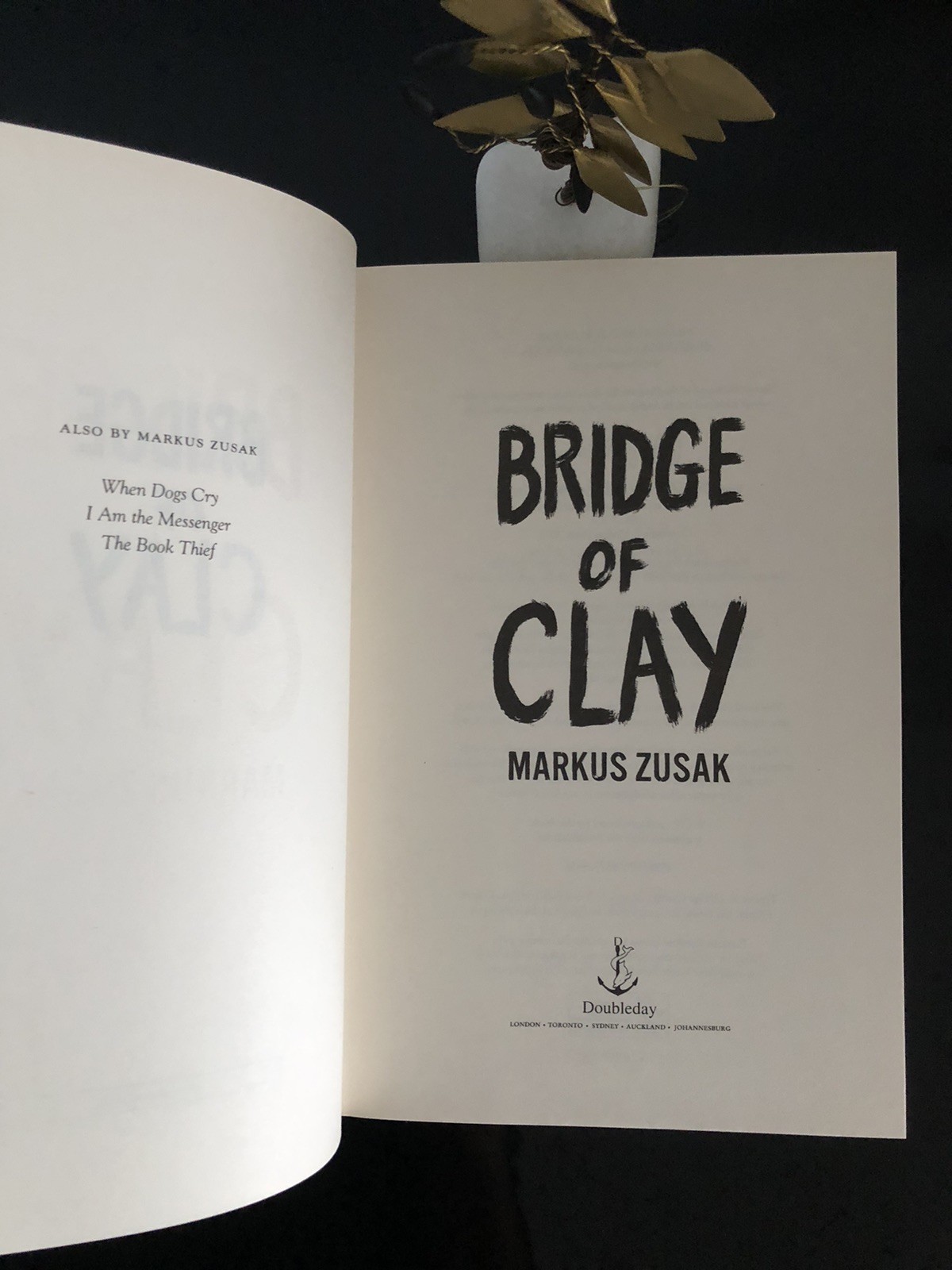 Markus Zusak Bridge Of Clay Doubleday 2018 First Ed/F.Pr. HC DJ LN + Coll.Stick.