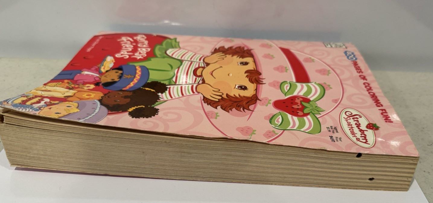 2003 Strawberry Shortcake Berry Best Friends 400 Pages of Coloring Fun *READ*