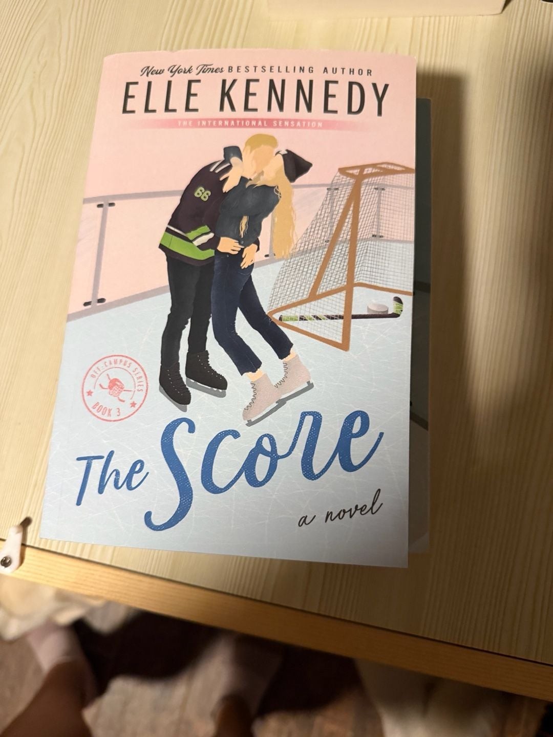 Elle Kennedy Off-Campus Series Complete 5 Book Set (Illustrated Covers)