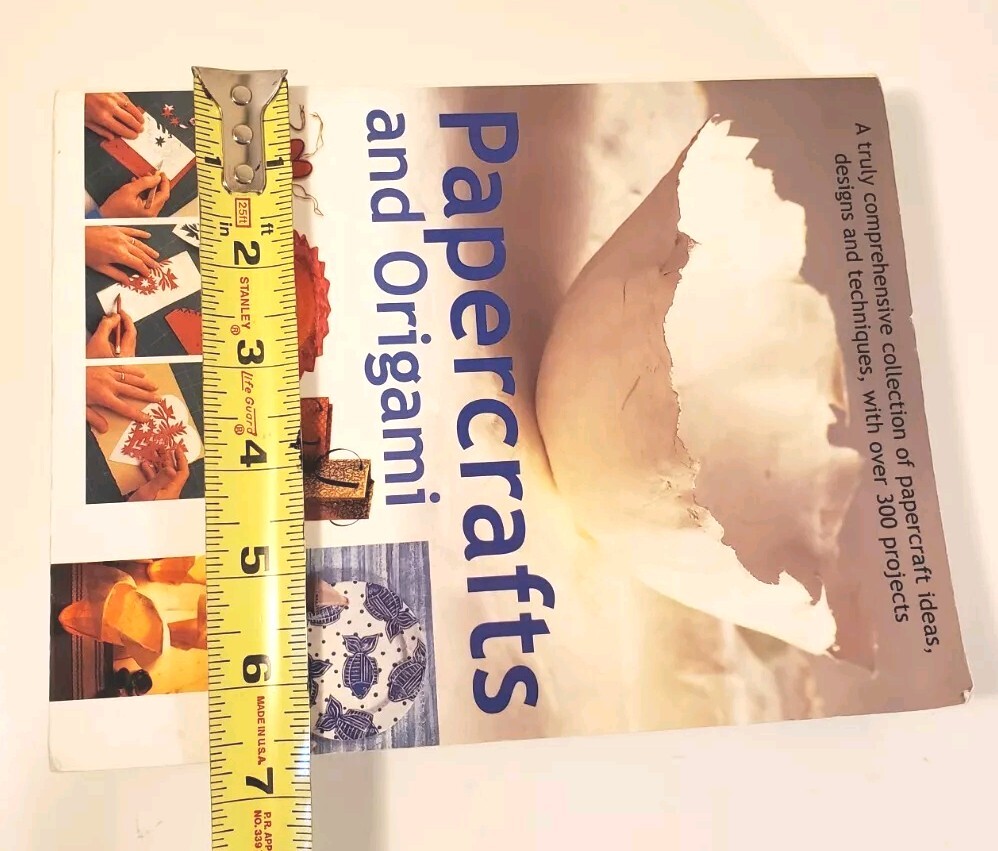 Papercrafts and Origami Paperback Softcover Hermes House Arts & Crafts 512 Pages