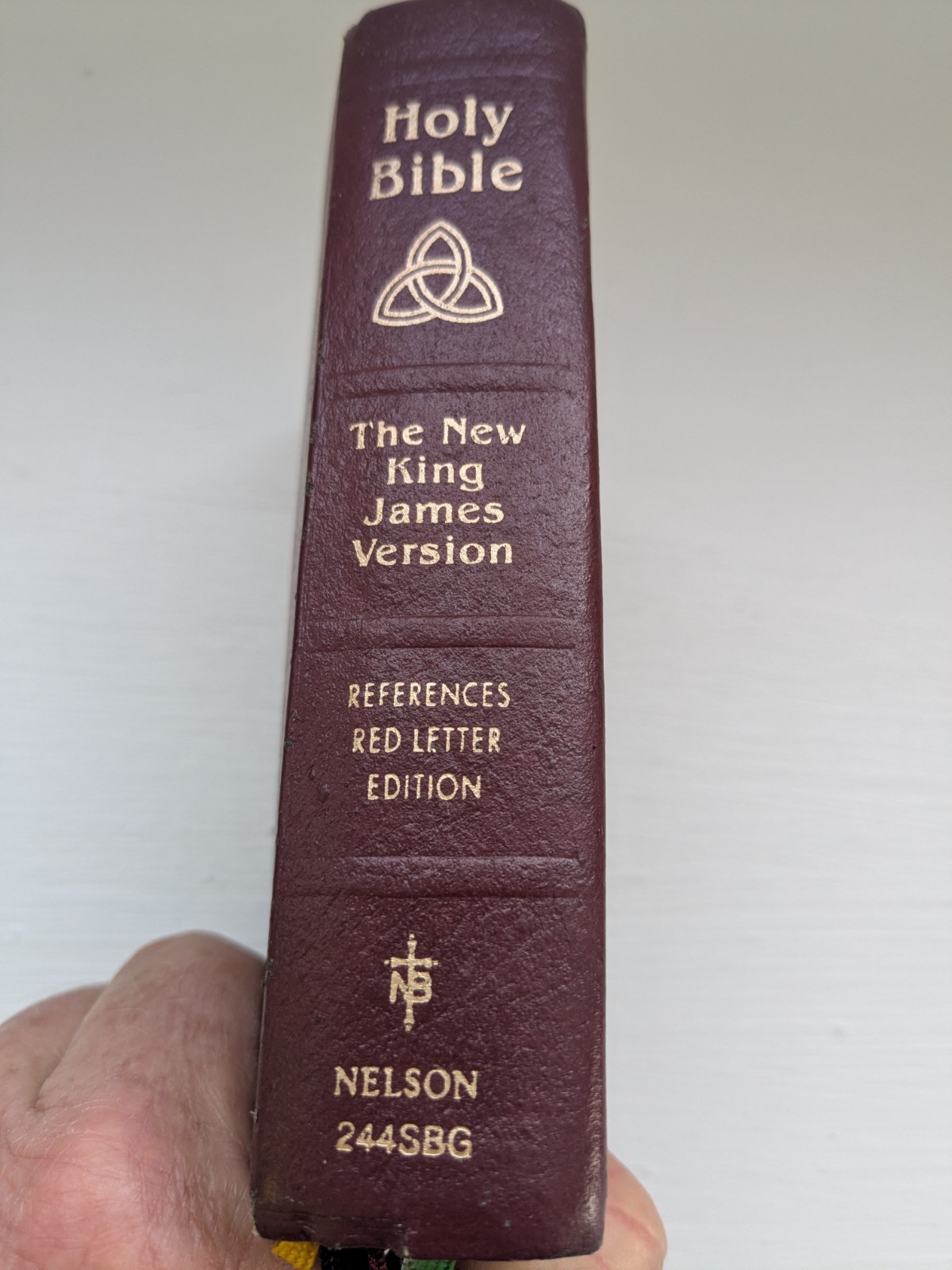 NKJV Compact Reference Bible Snap Flap Close Burgundy Leather 1985 Nelson 244SBG